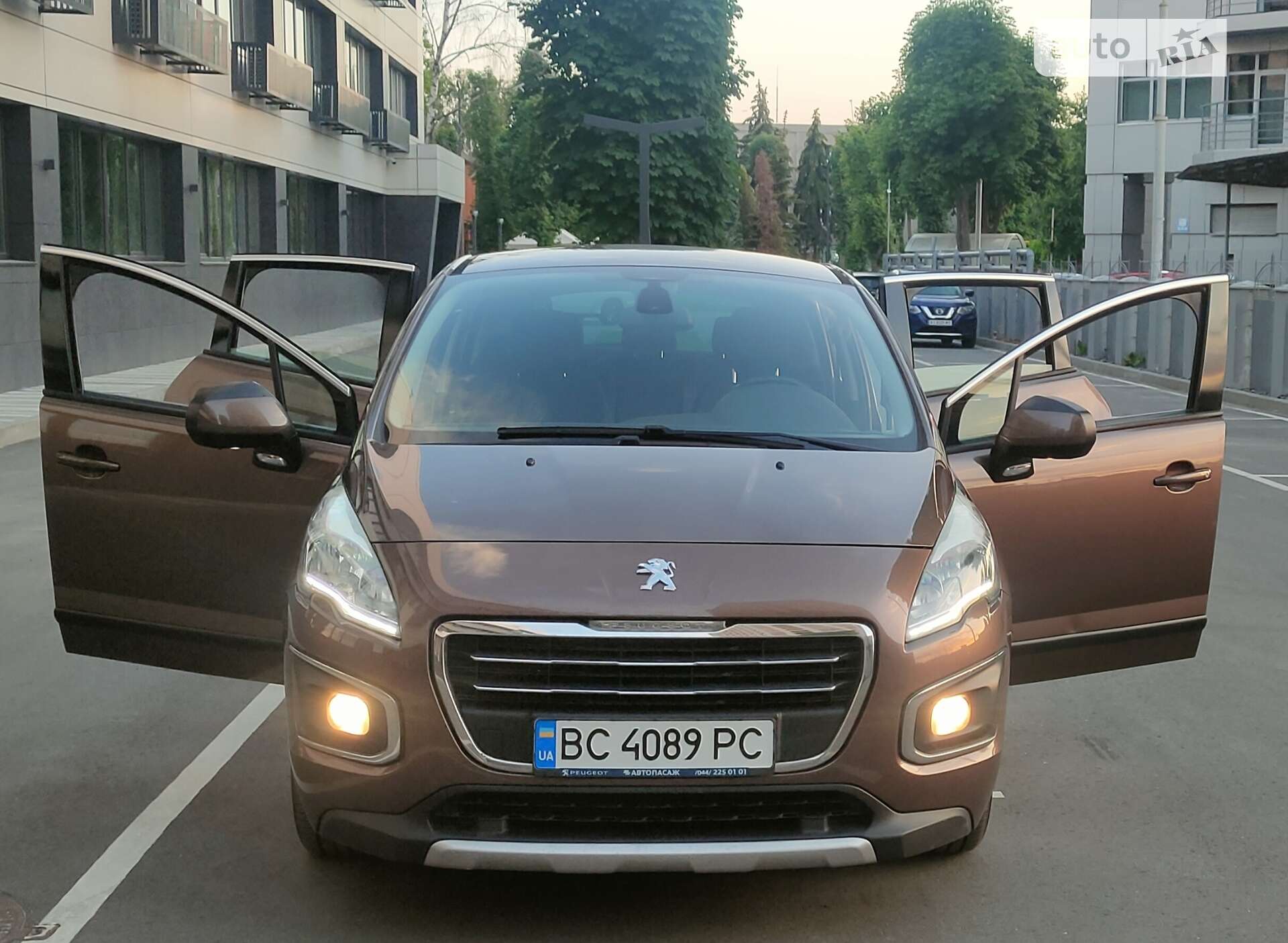 PEUGEOT 3008 2015