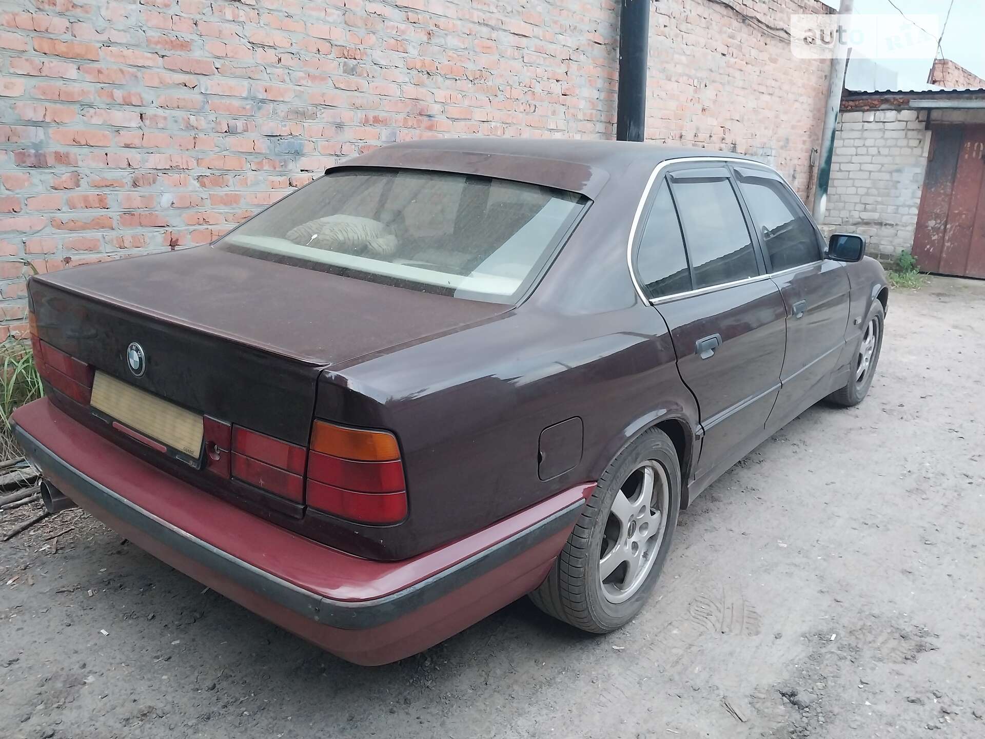 Головне фото звіту автомобіля BMW 518I 1995