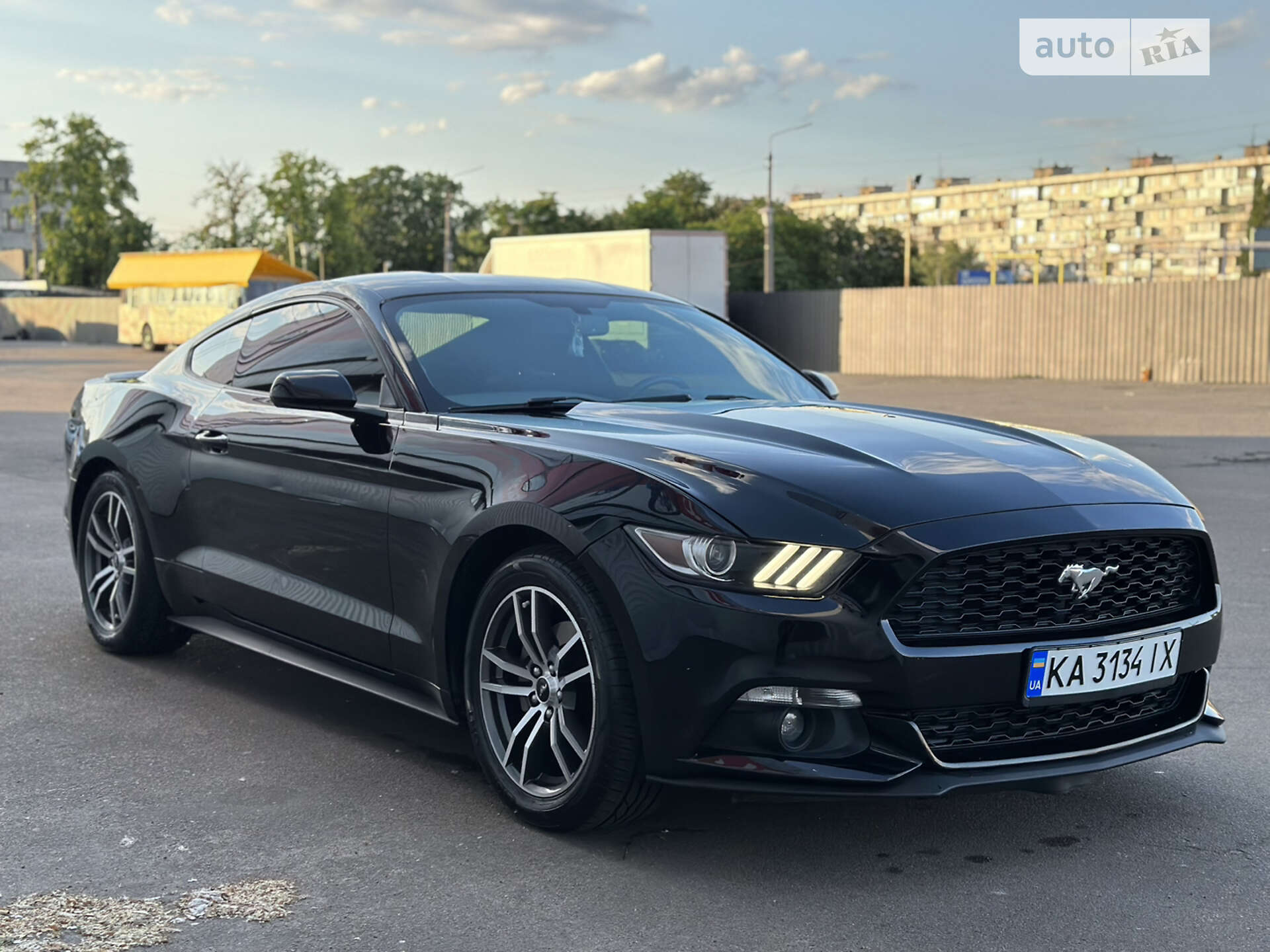 Головне фото звіту автомобіля FORD MUSTANG 2014