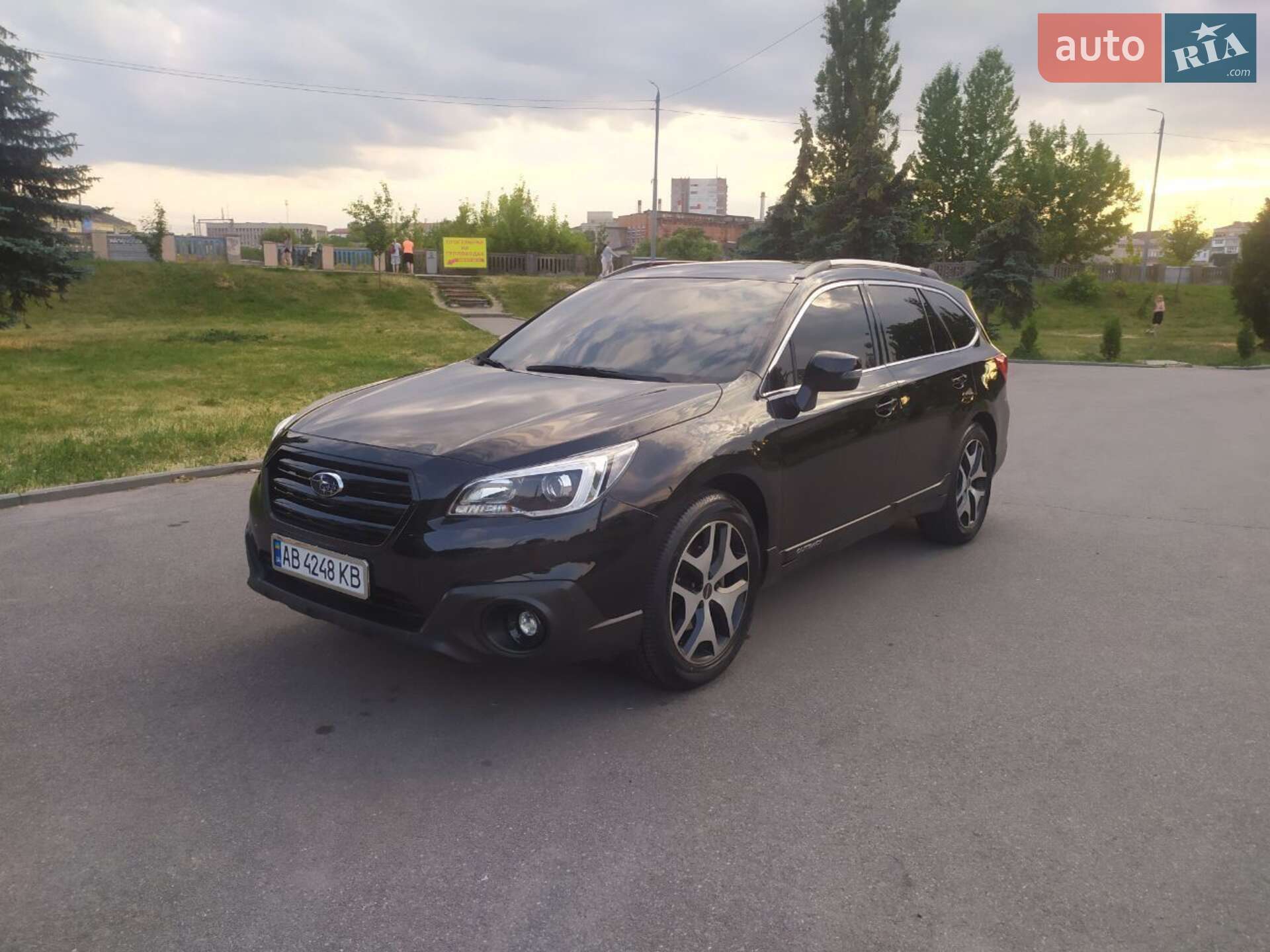 SUBARU OUTBACK 2017