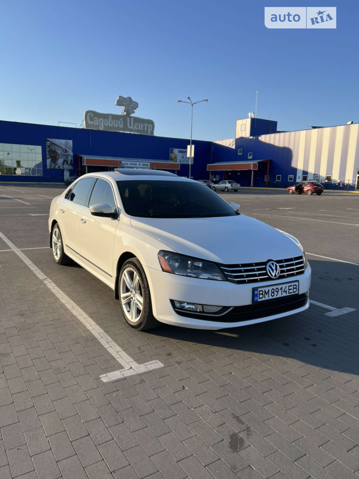VOLKSWAGEN PASSAT 2014