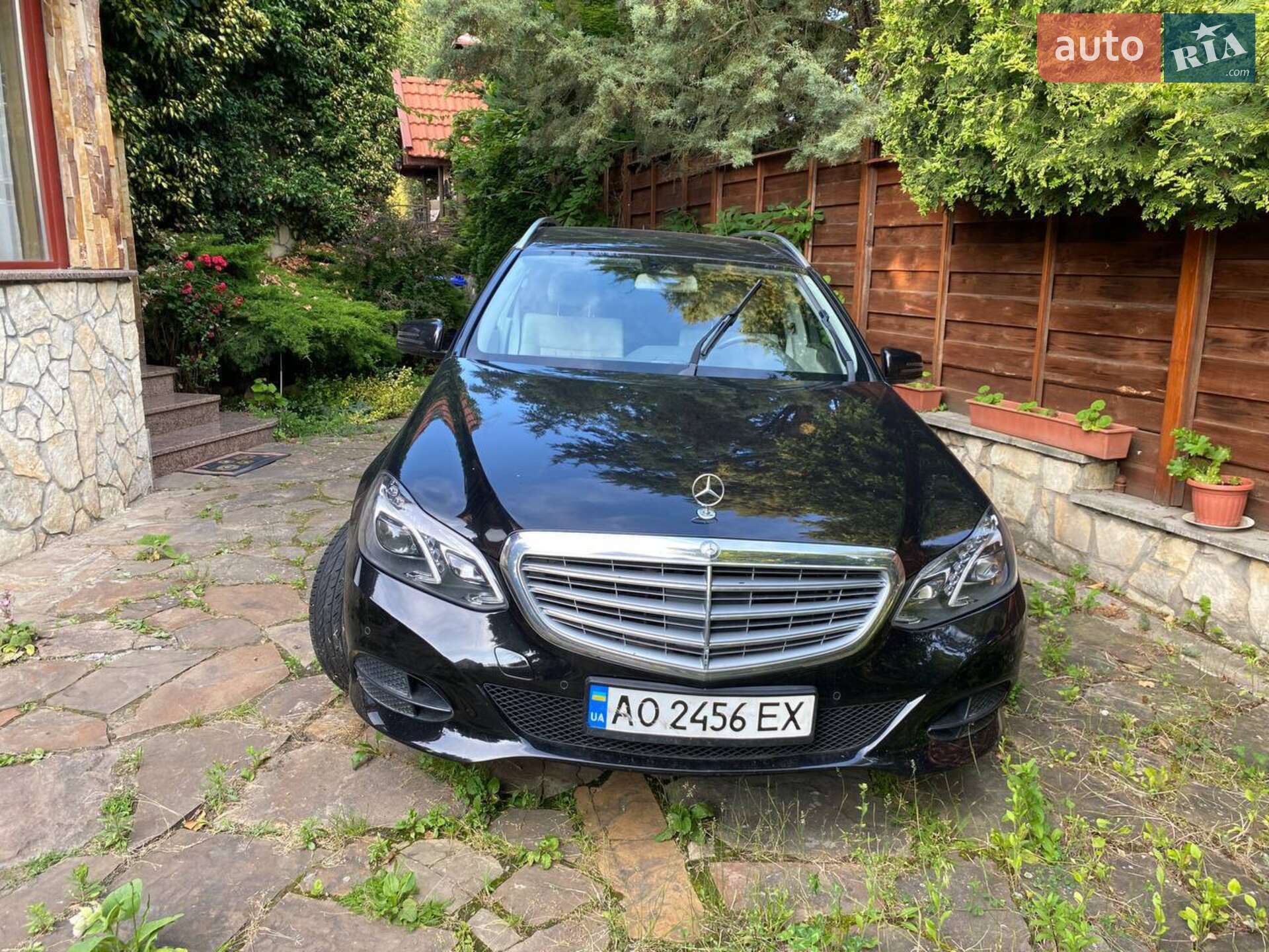 MERCEDES-BENZ E 220 D 2014