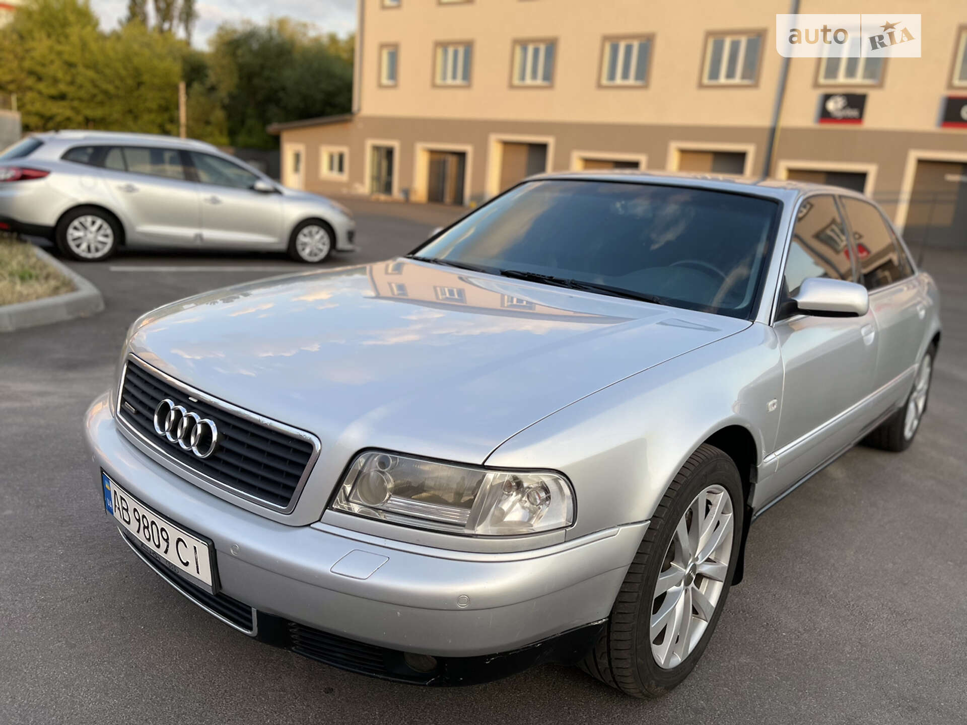 AUDI A8 2002