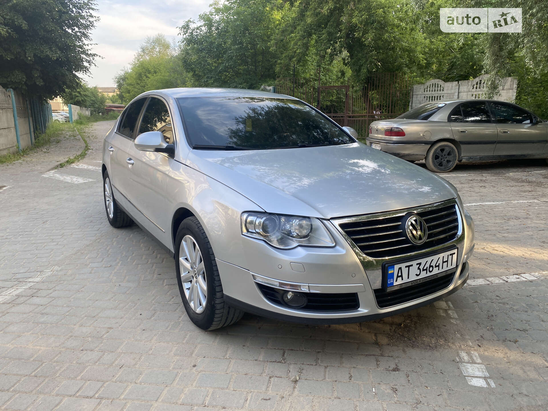 VOLKSWAGEN PASSAT 2010