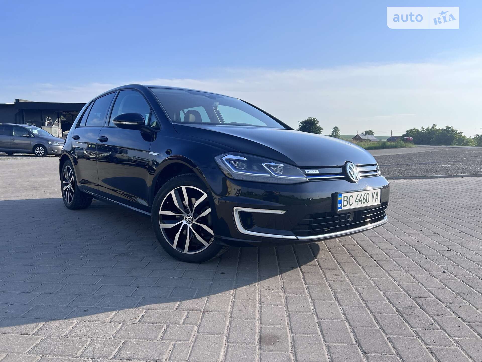 VOLKSWAGEN E-GOLF 2019