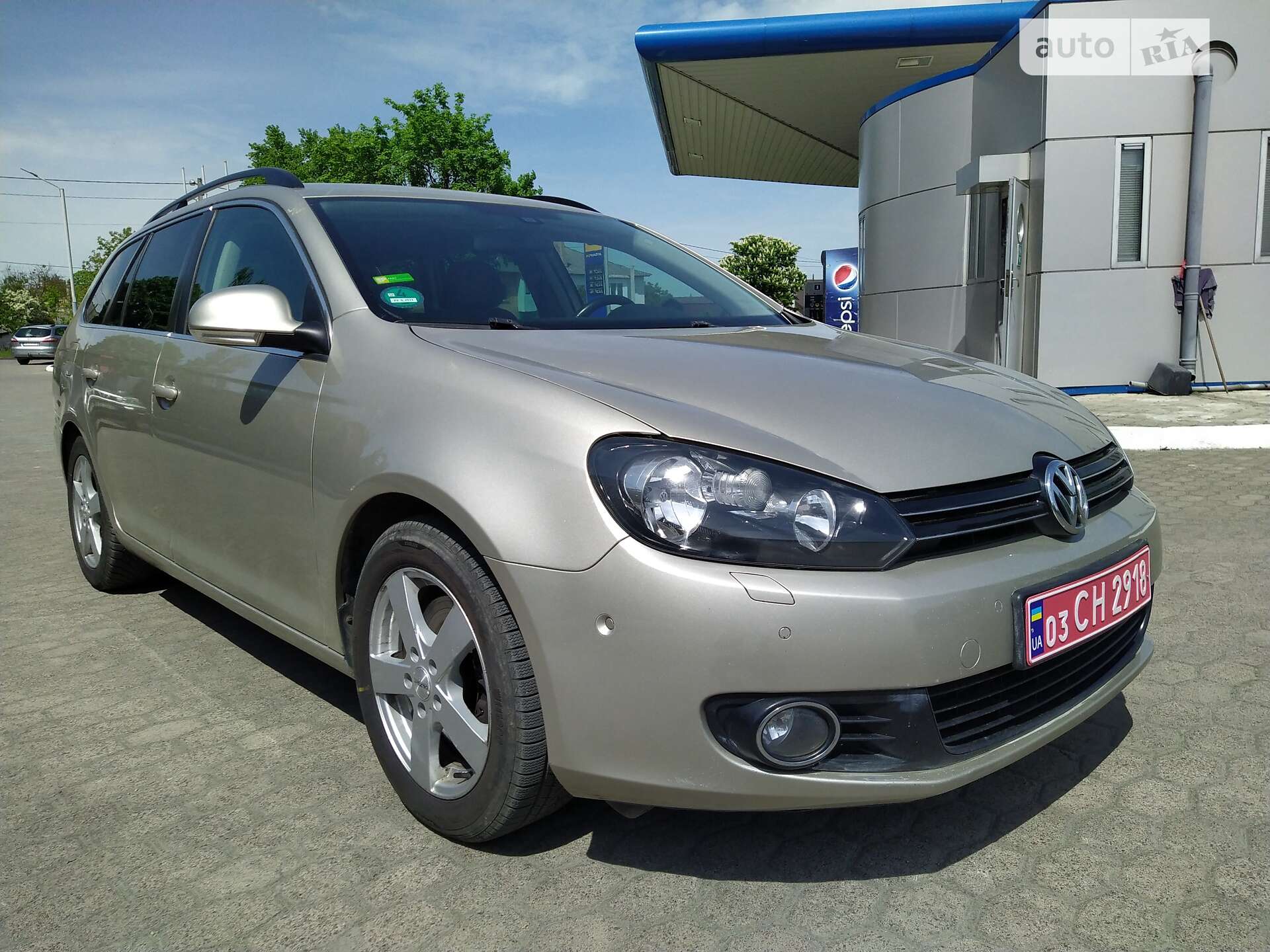 VOLKSWAGEN GOLF 2012