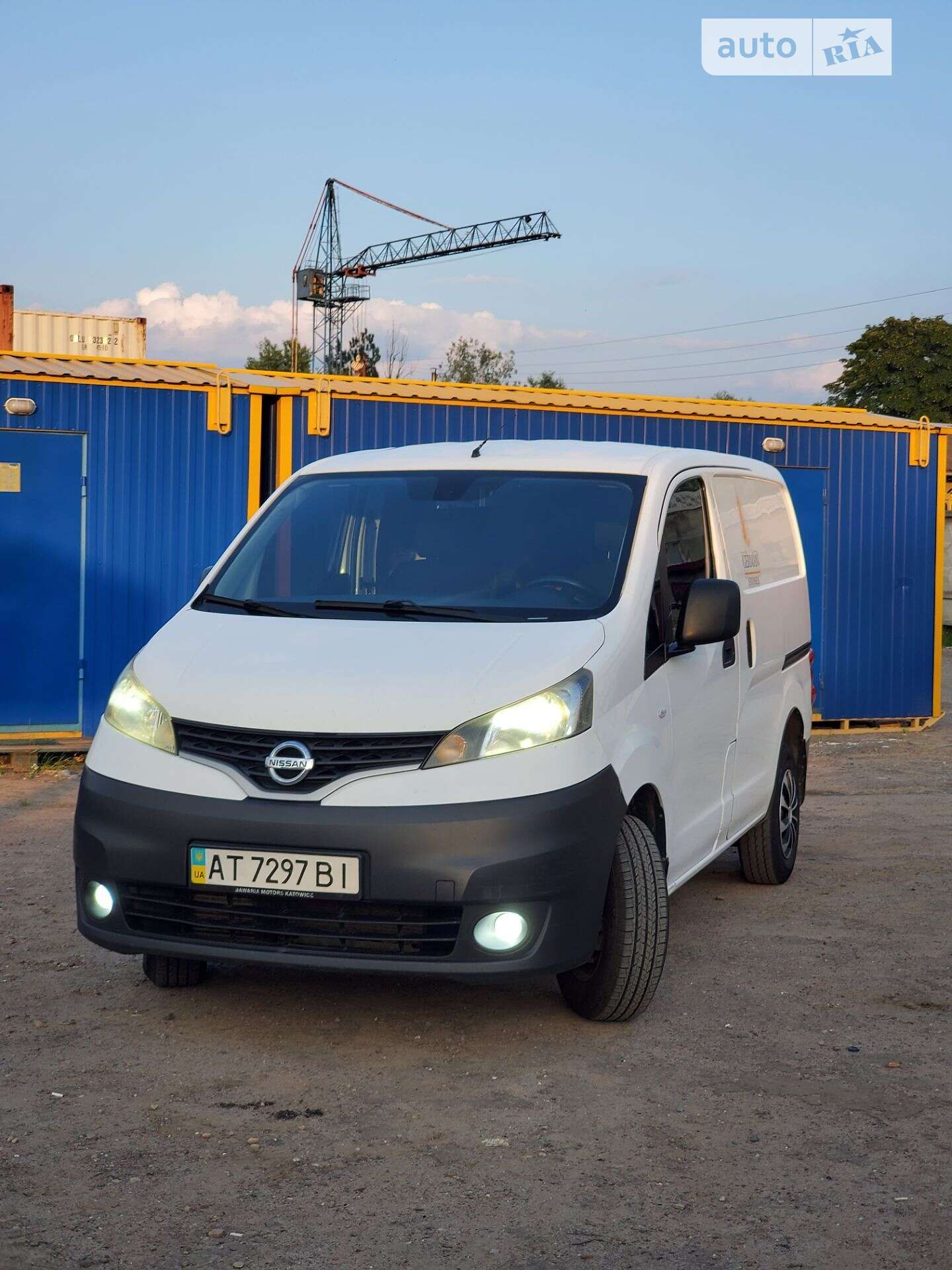 NISSAN NV 200 2012