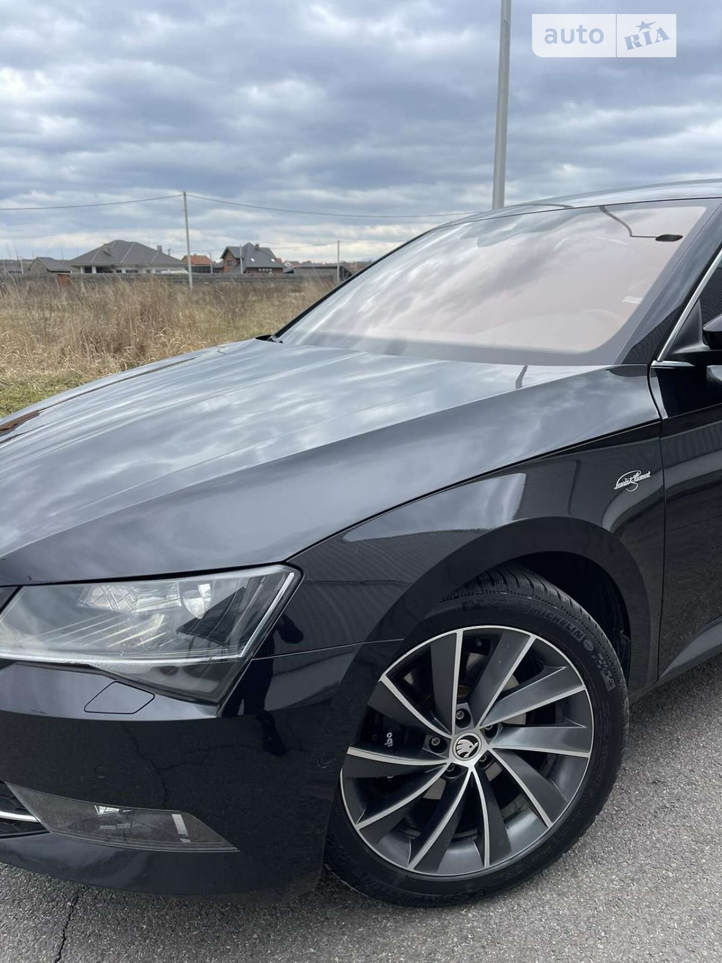 Головне фото звіту автомобіля SKODA SUPERB 2016