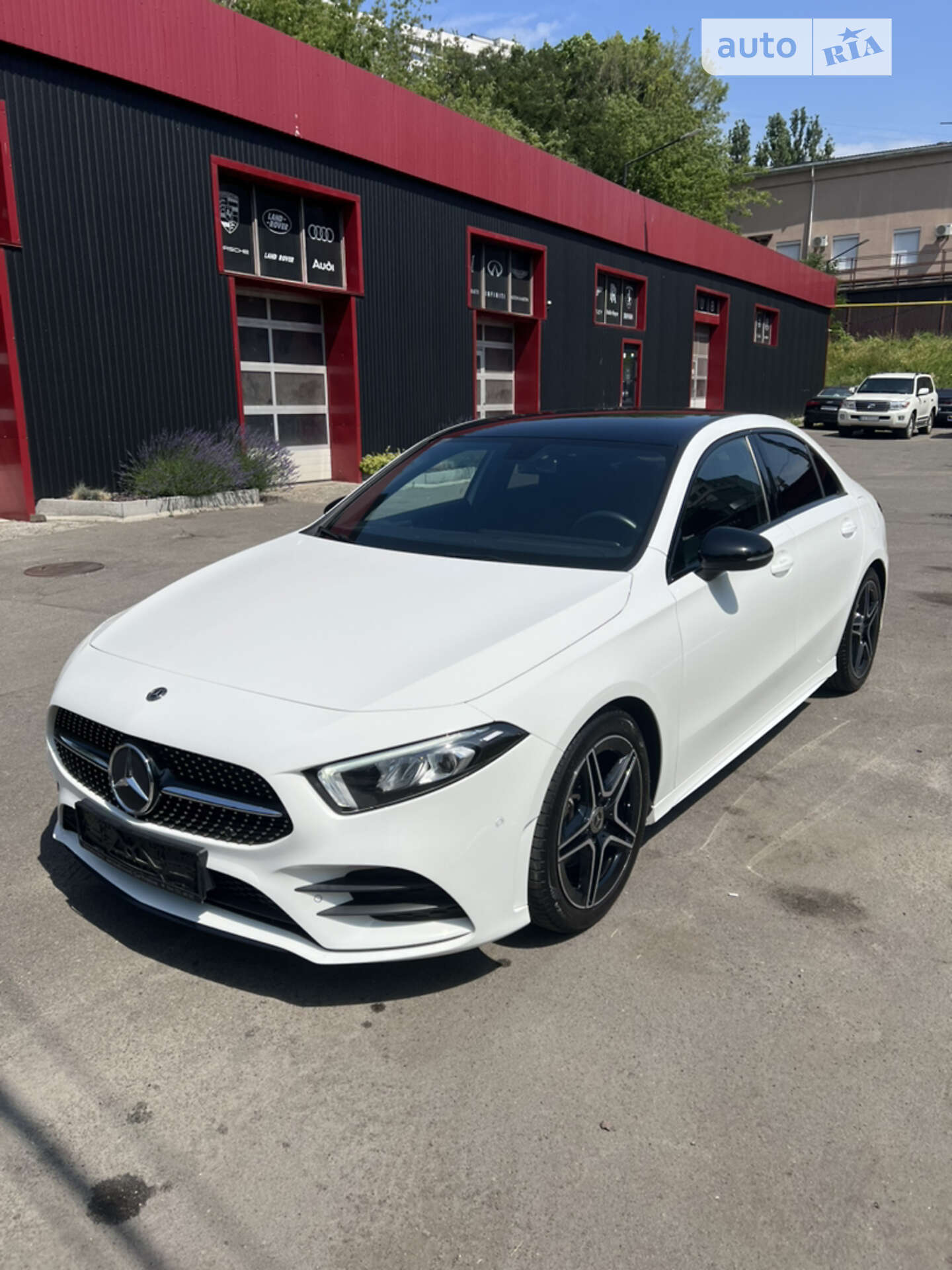 MERCEDES-BENZ A 200 2019