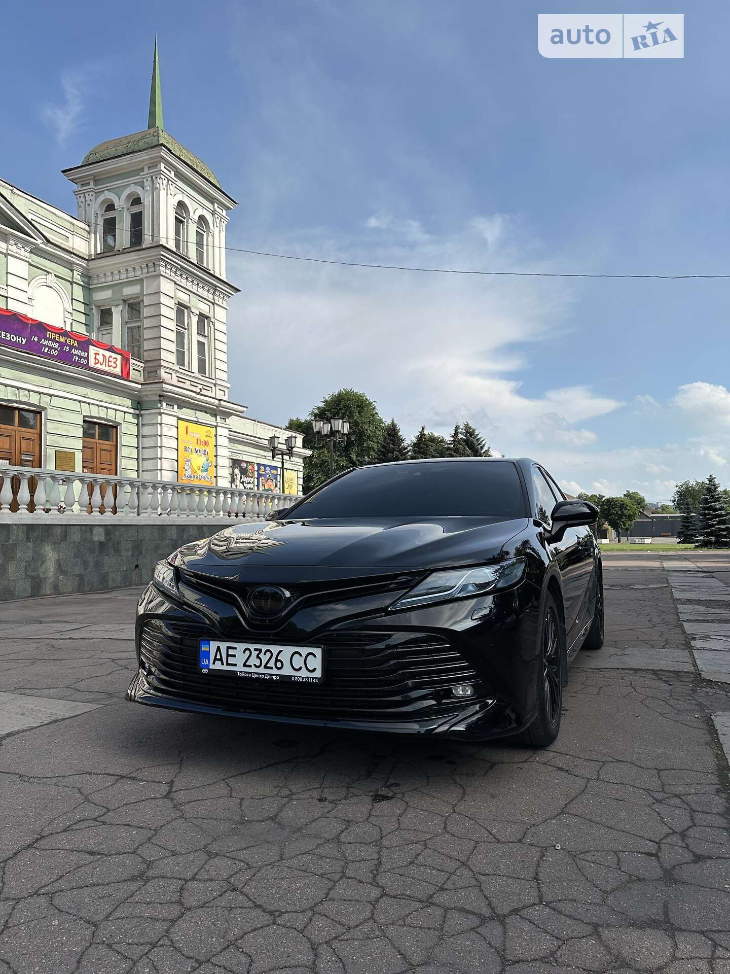 TOYOTA CAMRY