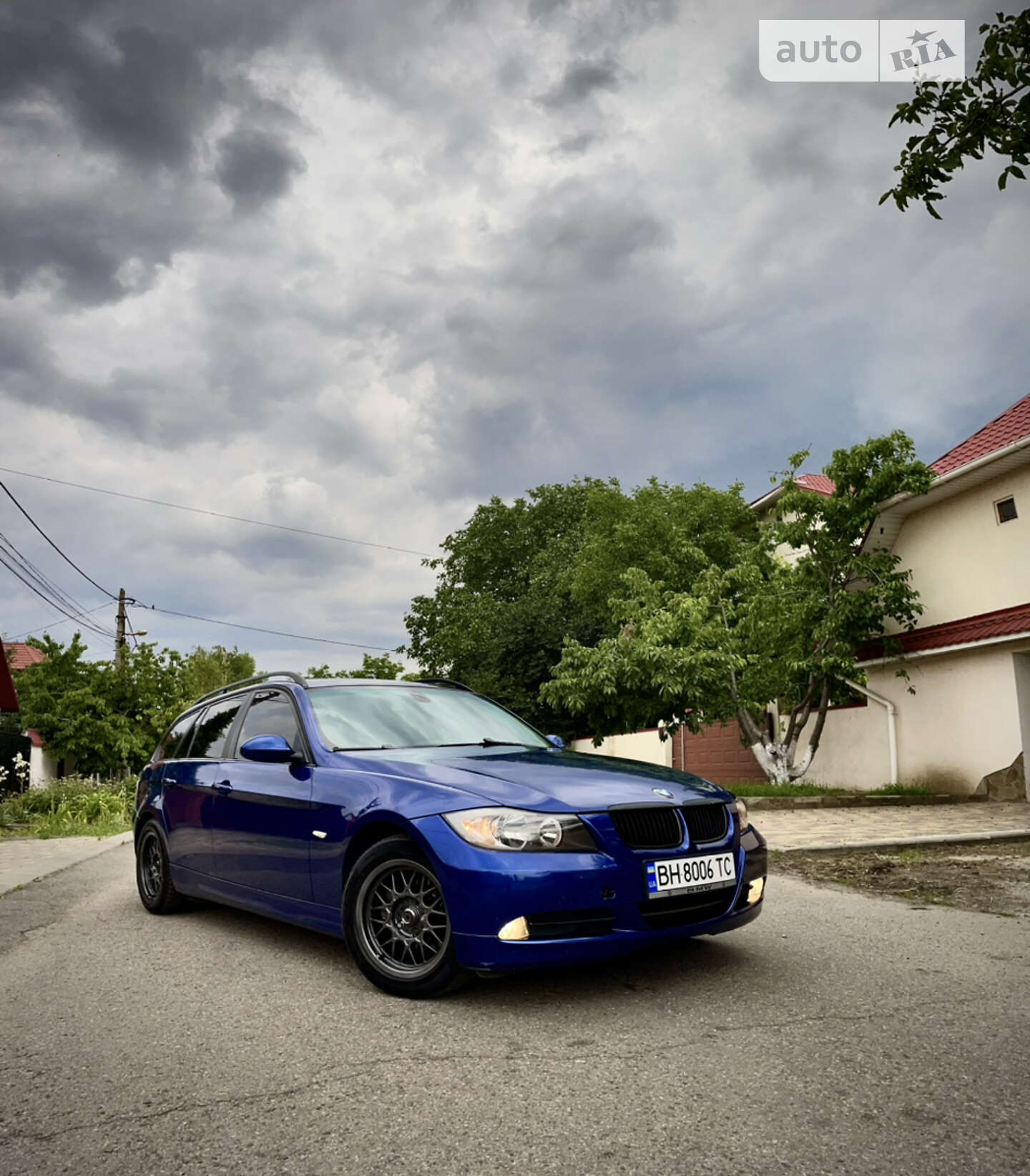 Головне фото звіту автомобіля BMW 320 2007