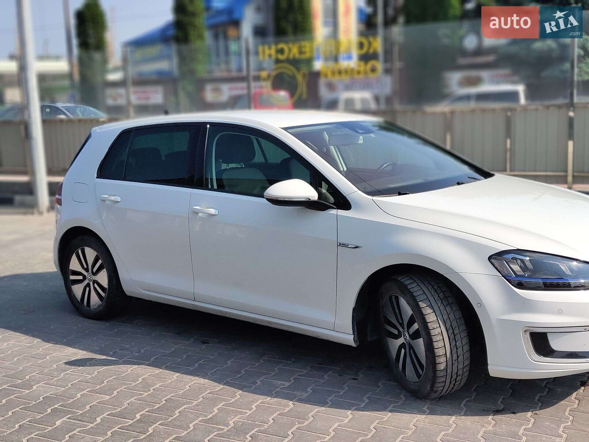 VOLKSWAGEN GOLF 2015