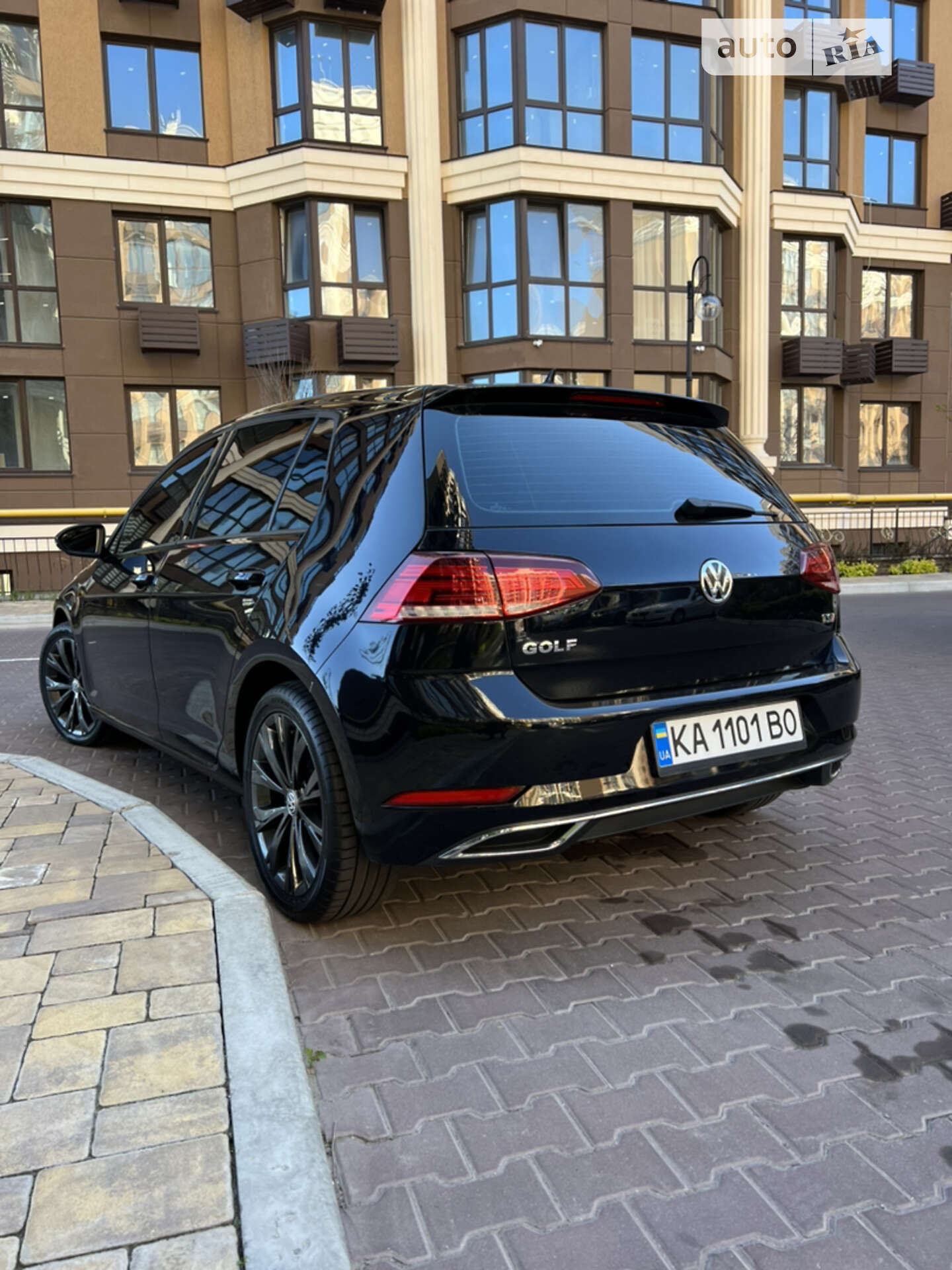 VOLKSWAGEN GOLF 2017