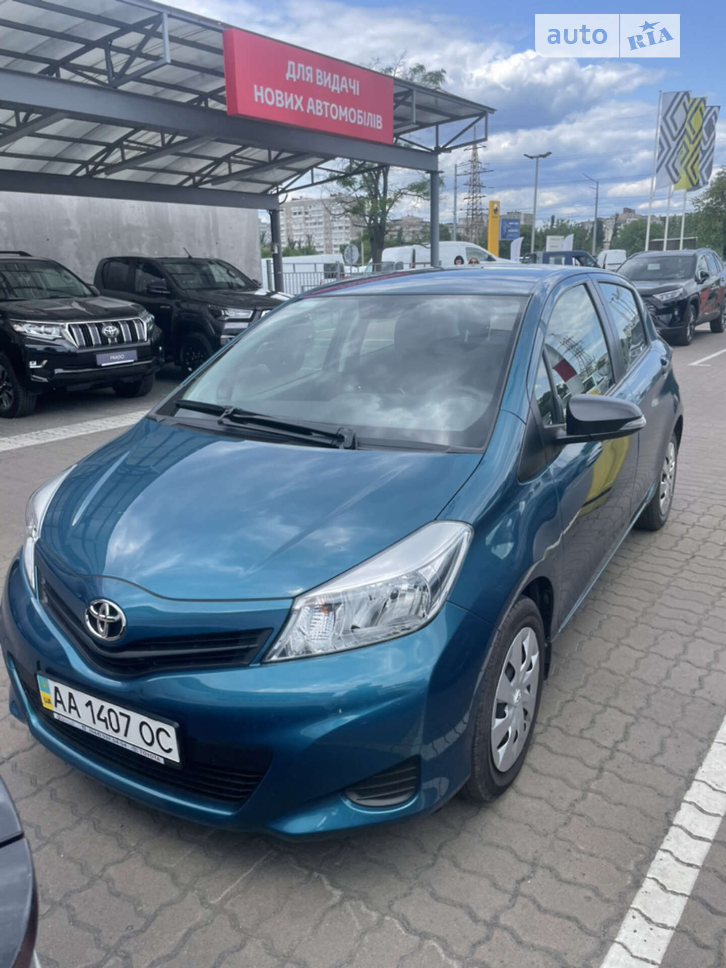 TOYOTA YARIS 2013