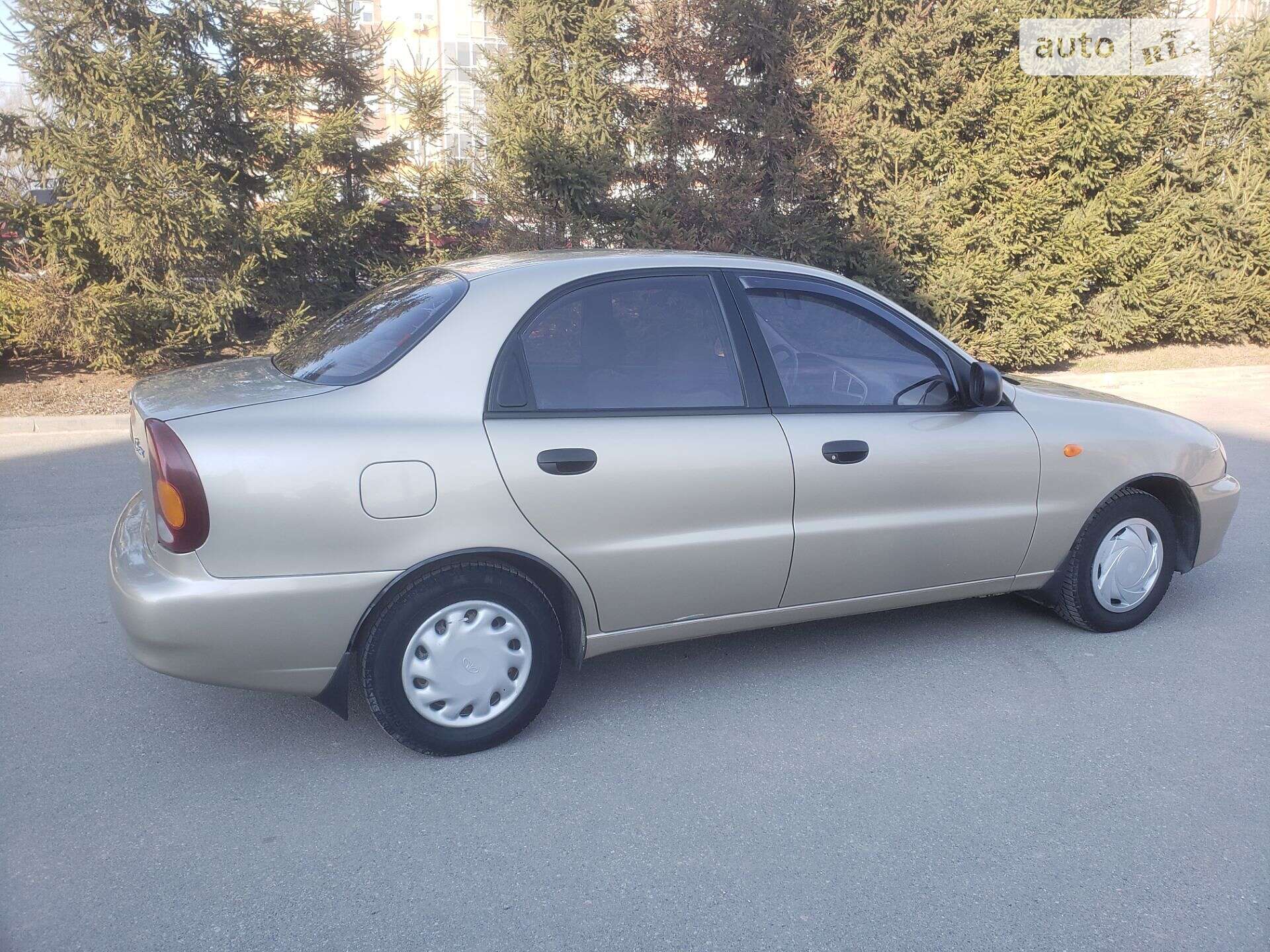 ЗАЗ TF698K 2011