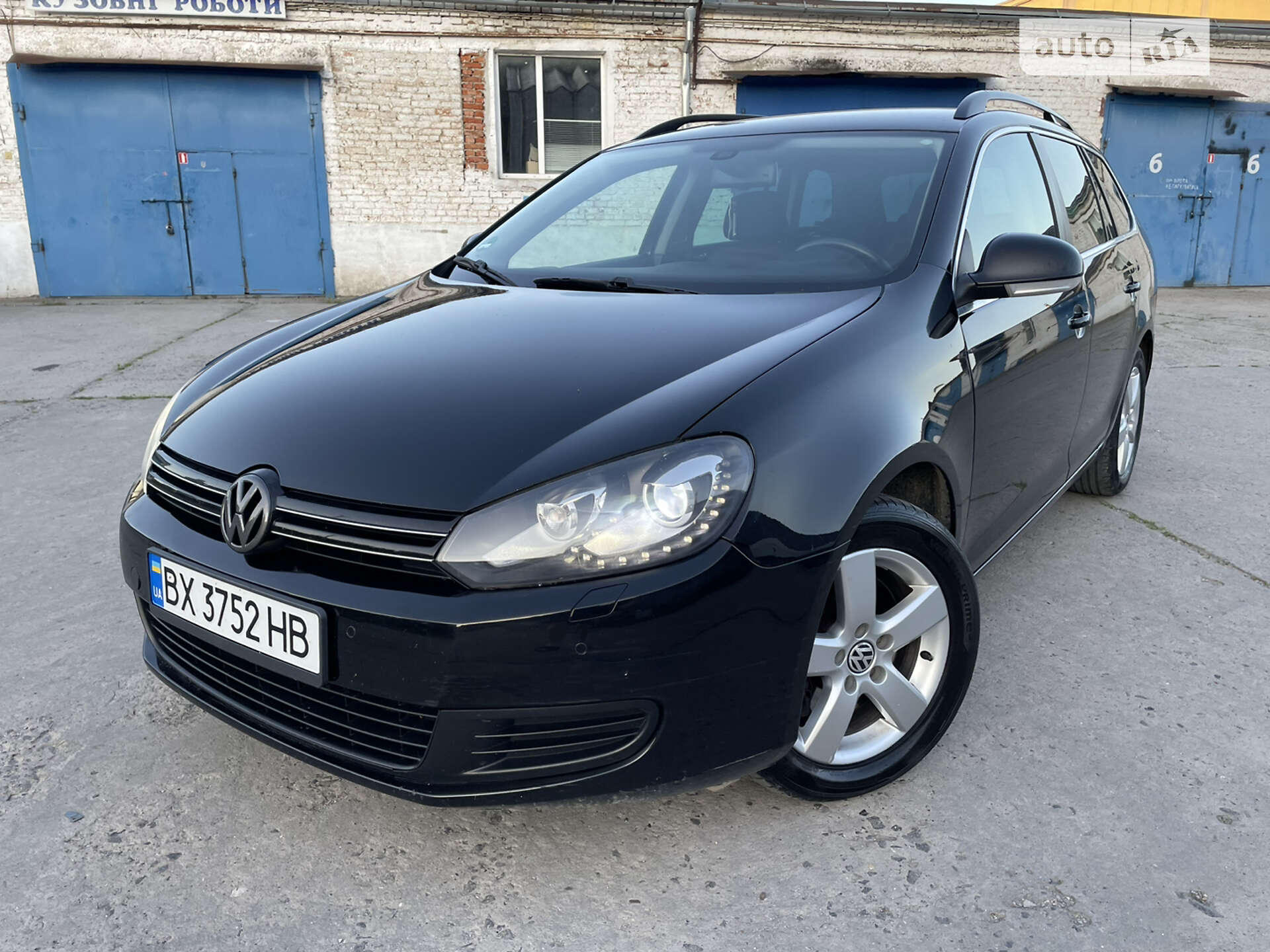 VOLKSWAGEN GOLF 2011