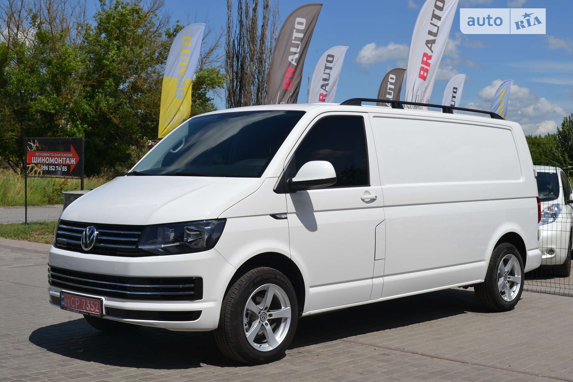 VOLKSWAGEN TRANSPORTER 2018