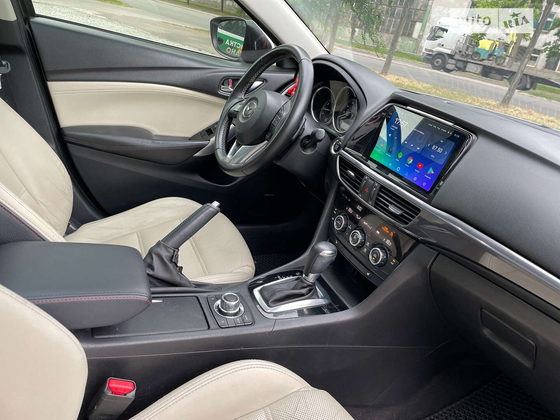 MAZDA 6