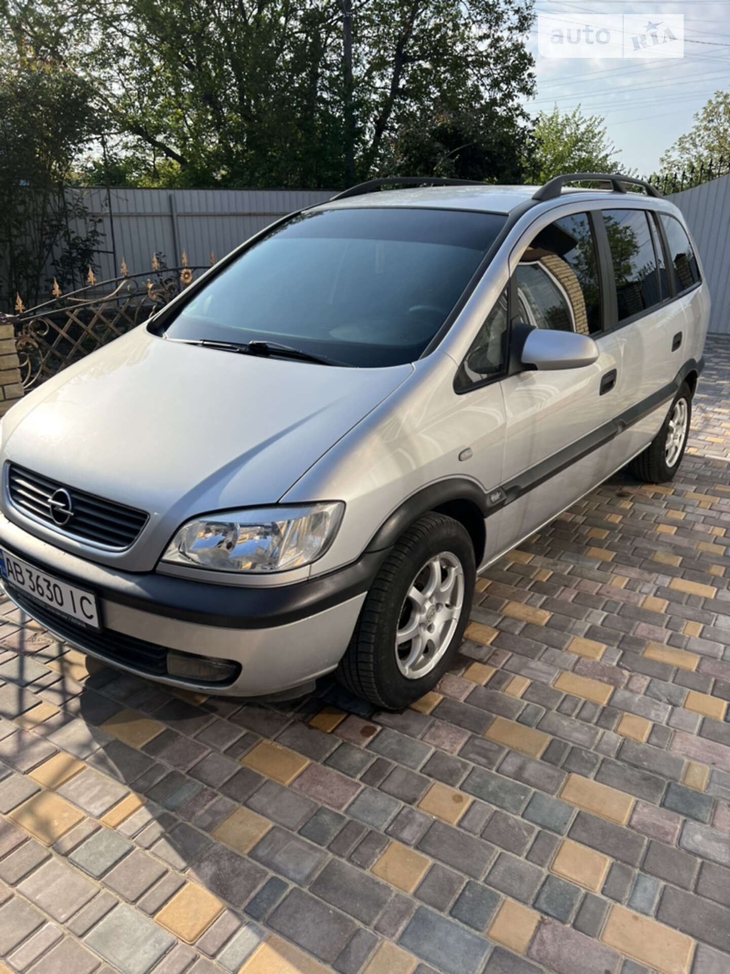 OPEL ZAFIRA 1999