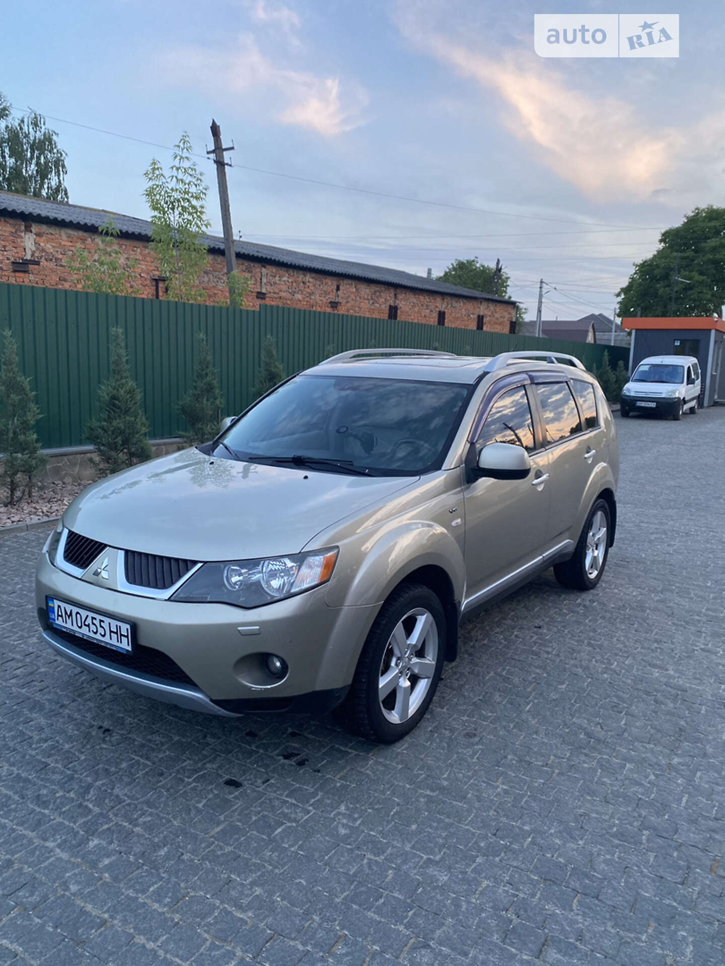 Mitsubishi Outlander XL 2008
