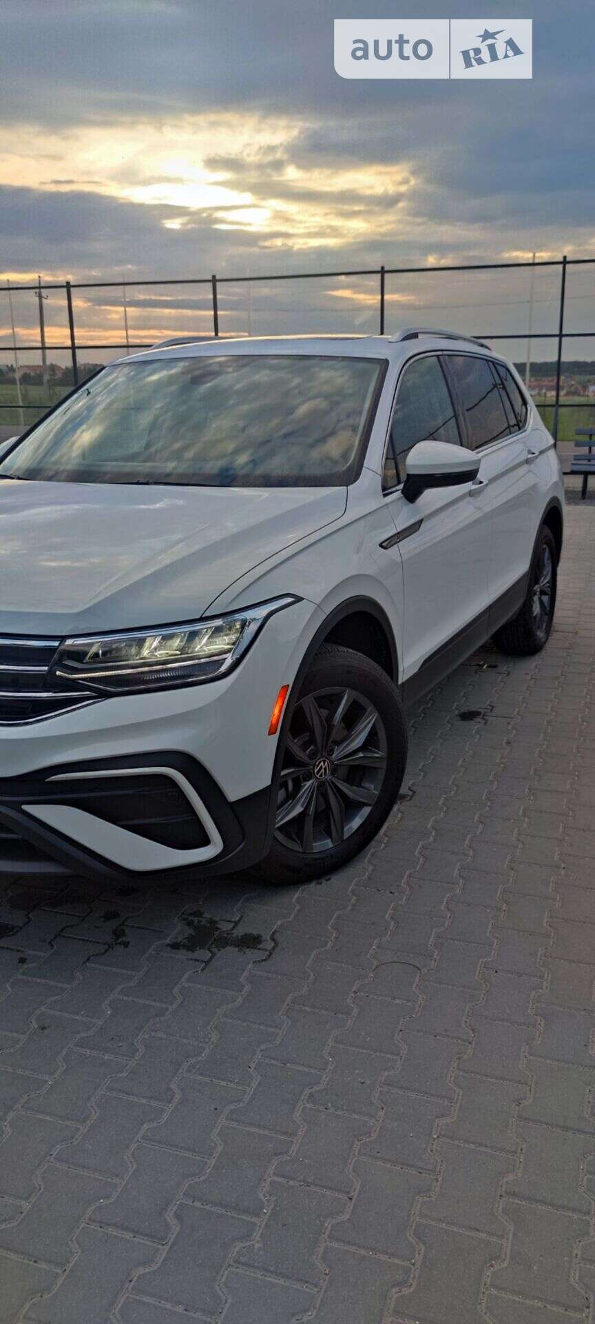 VOLKSWAGEN TIGUAN 2022