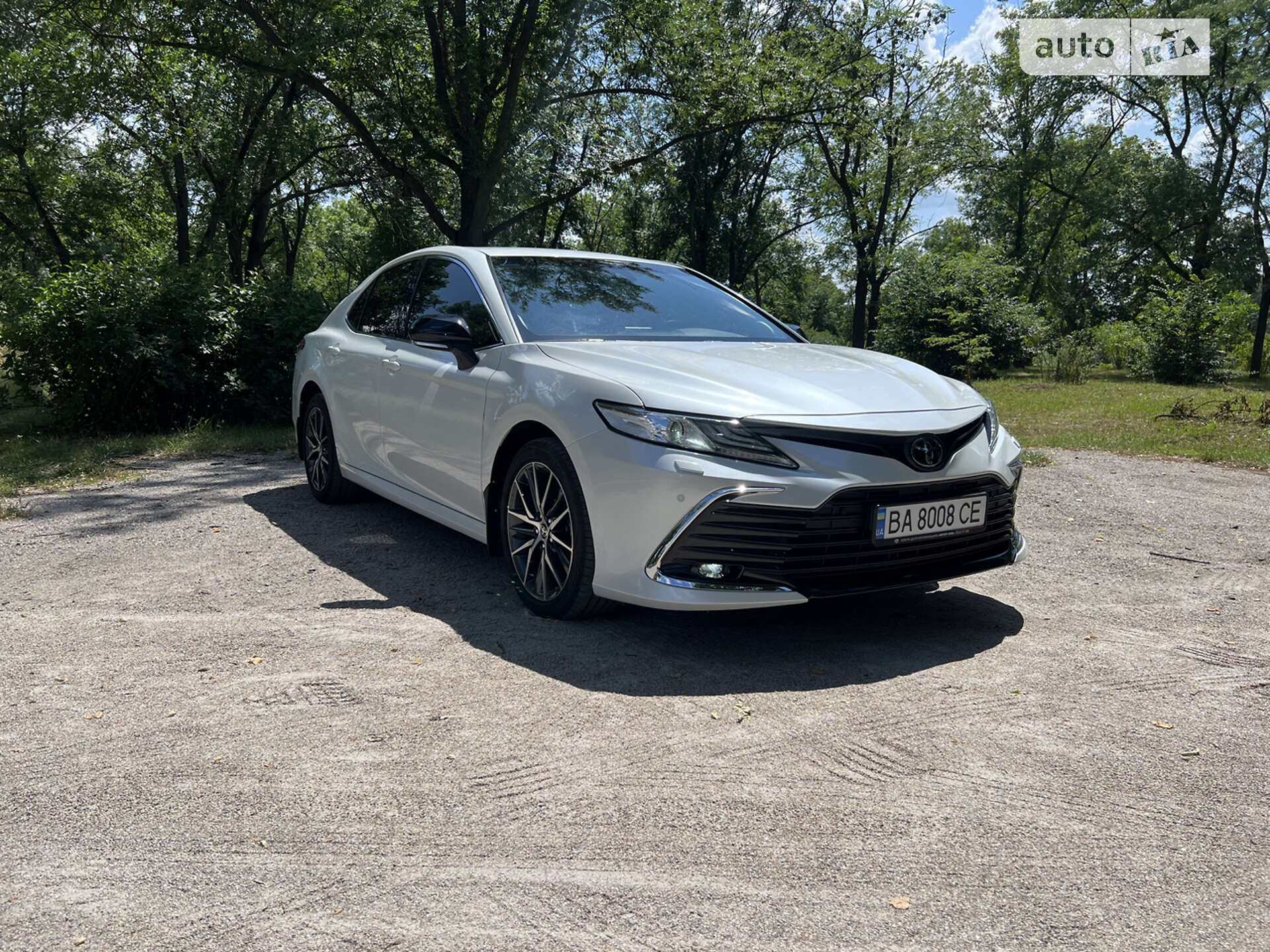 TOYOTA CAMRY