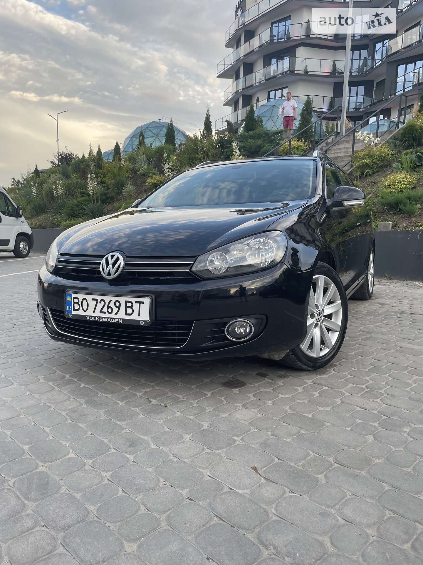 VOLKSWAGEN GOLF 2010