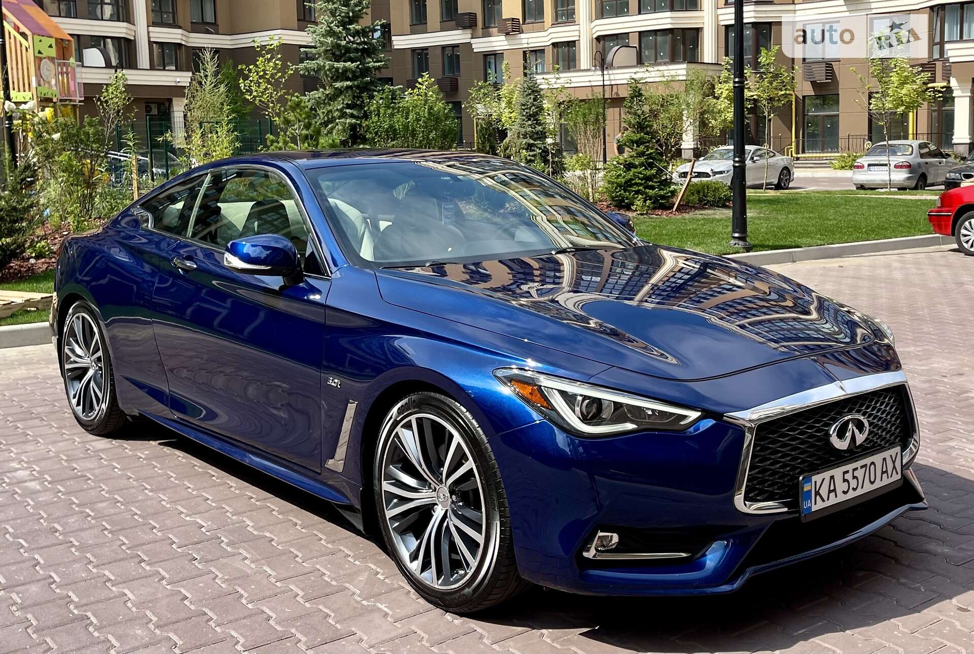 INFINITI Q60 2017