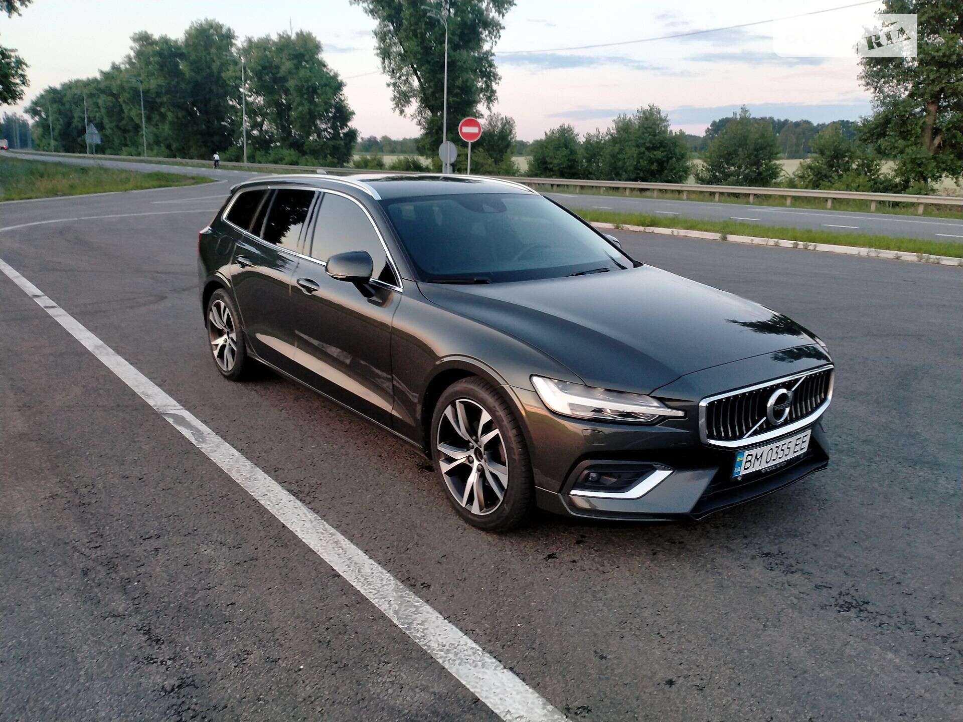Volvo V60 2019