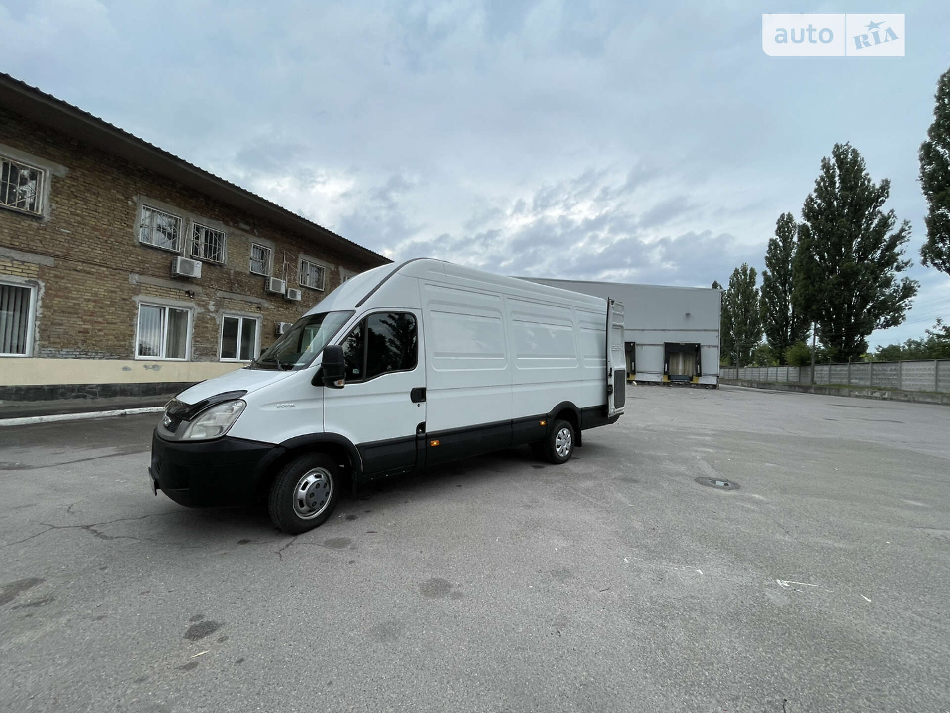 IVECO DAILY 50C15VH 2011