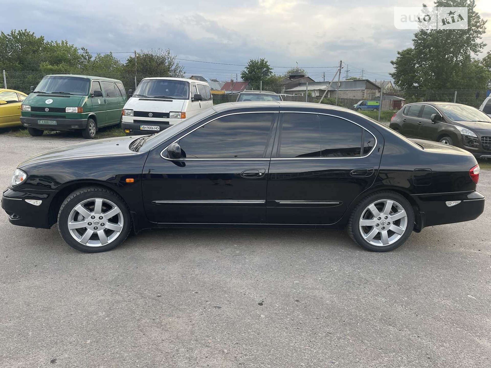 NISSAN MAXIMA 2004