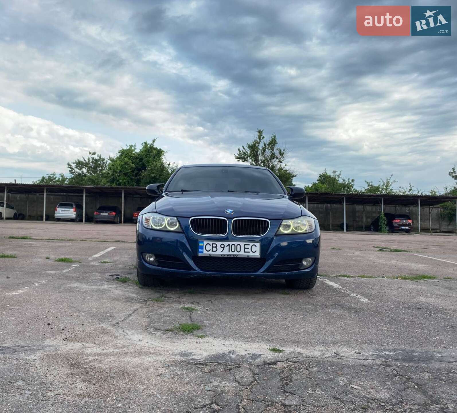 Головне фото звіту автомобіля BMW 320D 2010
