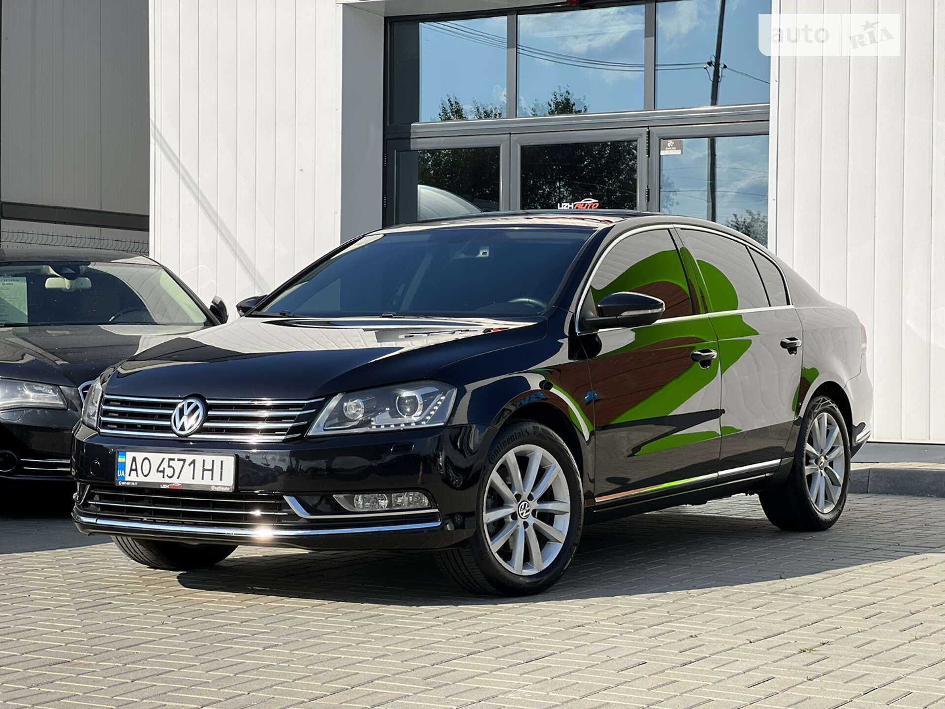 VOLKSWAGEN PASSAT 2013
