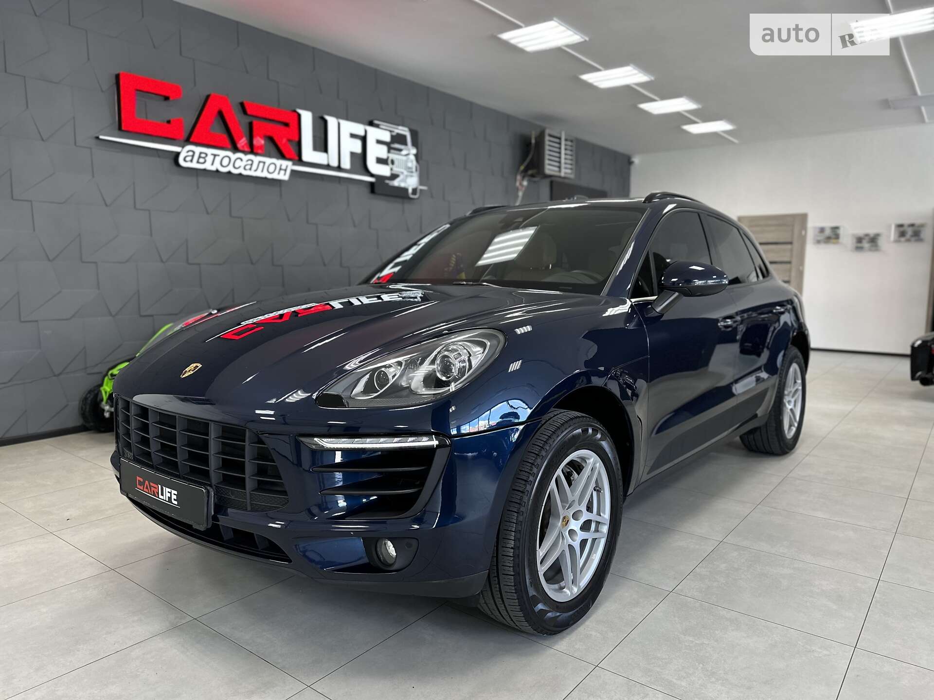 PORSCHE MACAN 2018