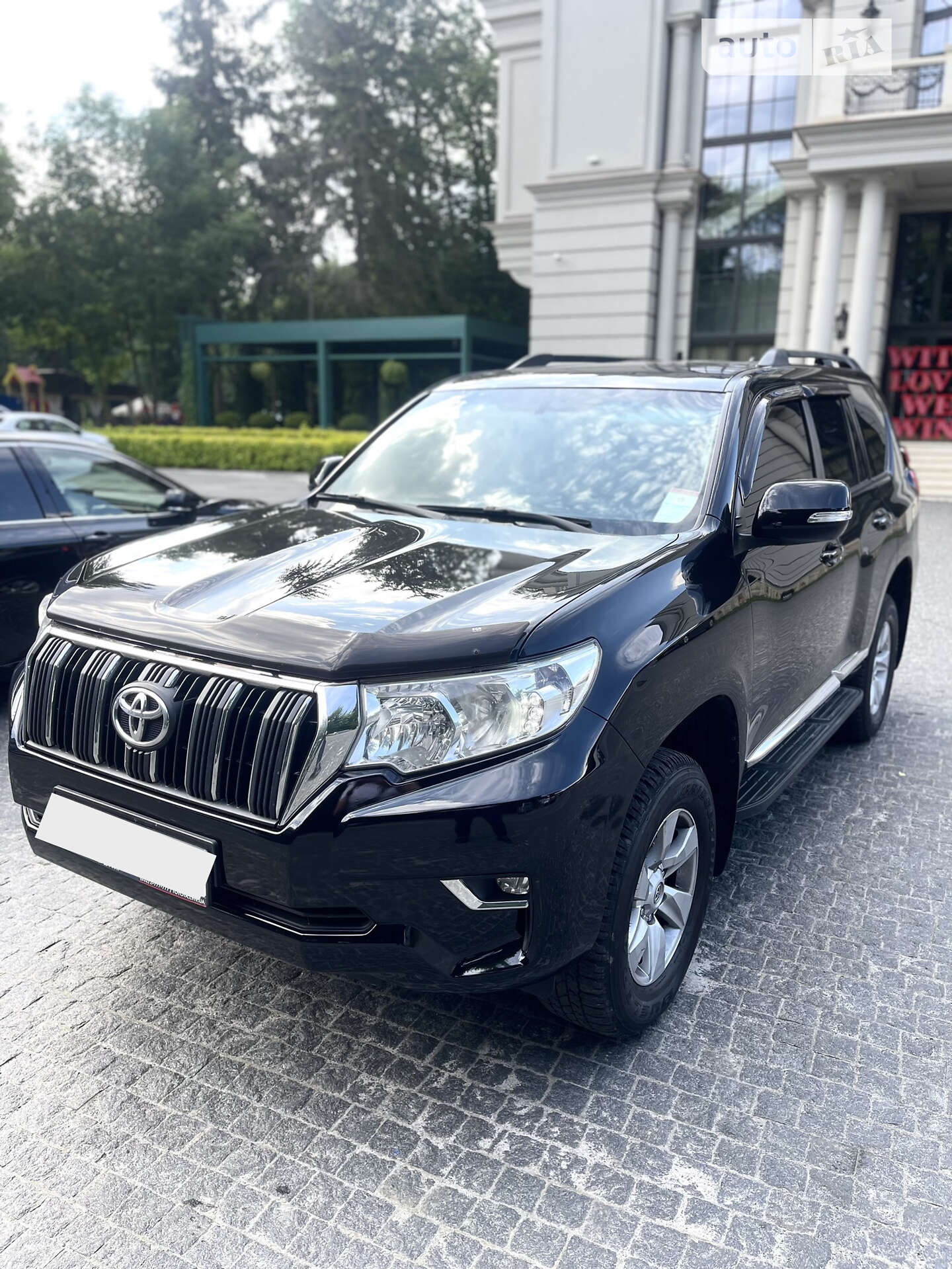 TOYOTA LAND CRUISER PRADO 150 2017