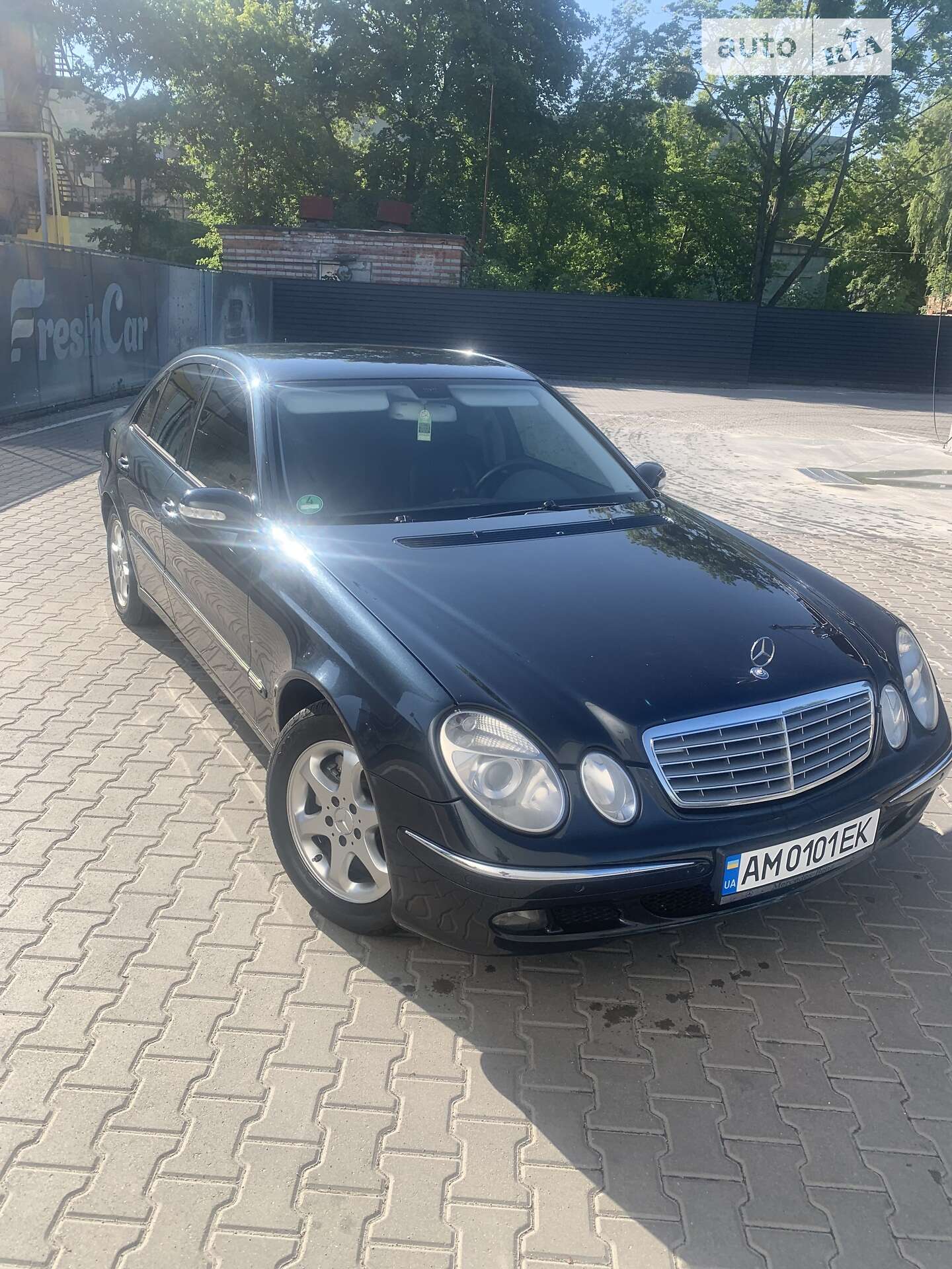 MERCEDES-BENZ E 280 2005