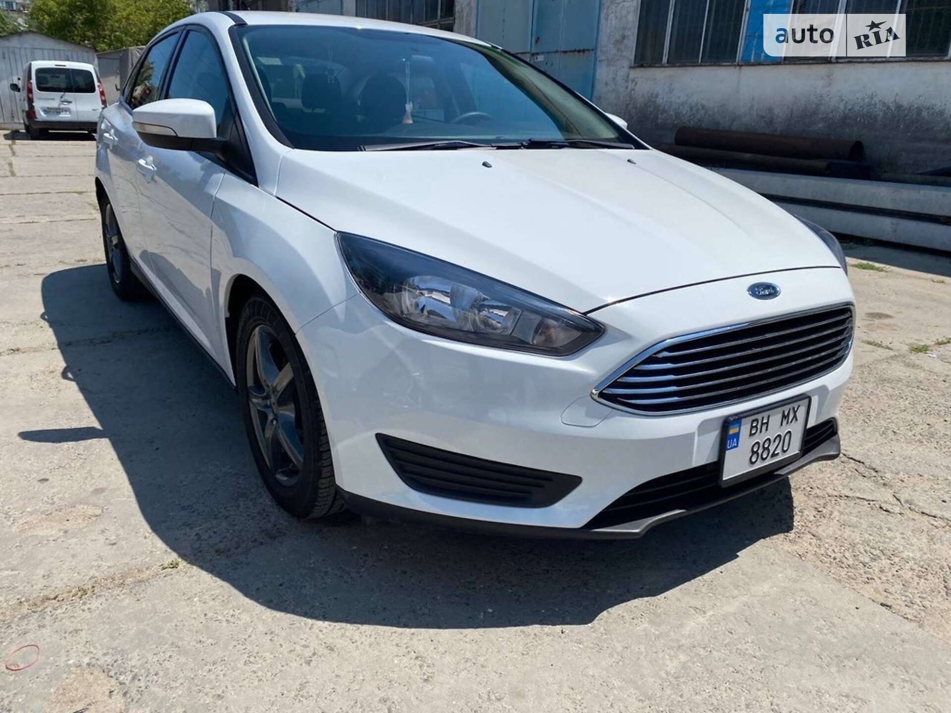 Головне фото звіту автомобіля FORD FOCUS 2016