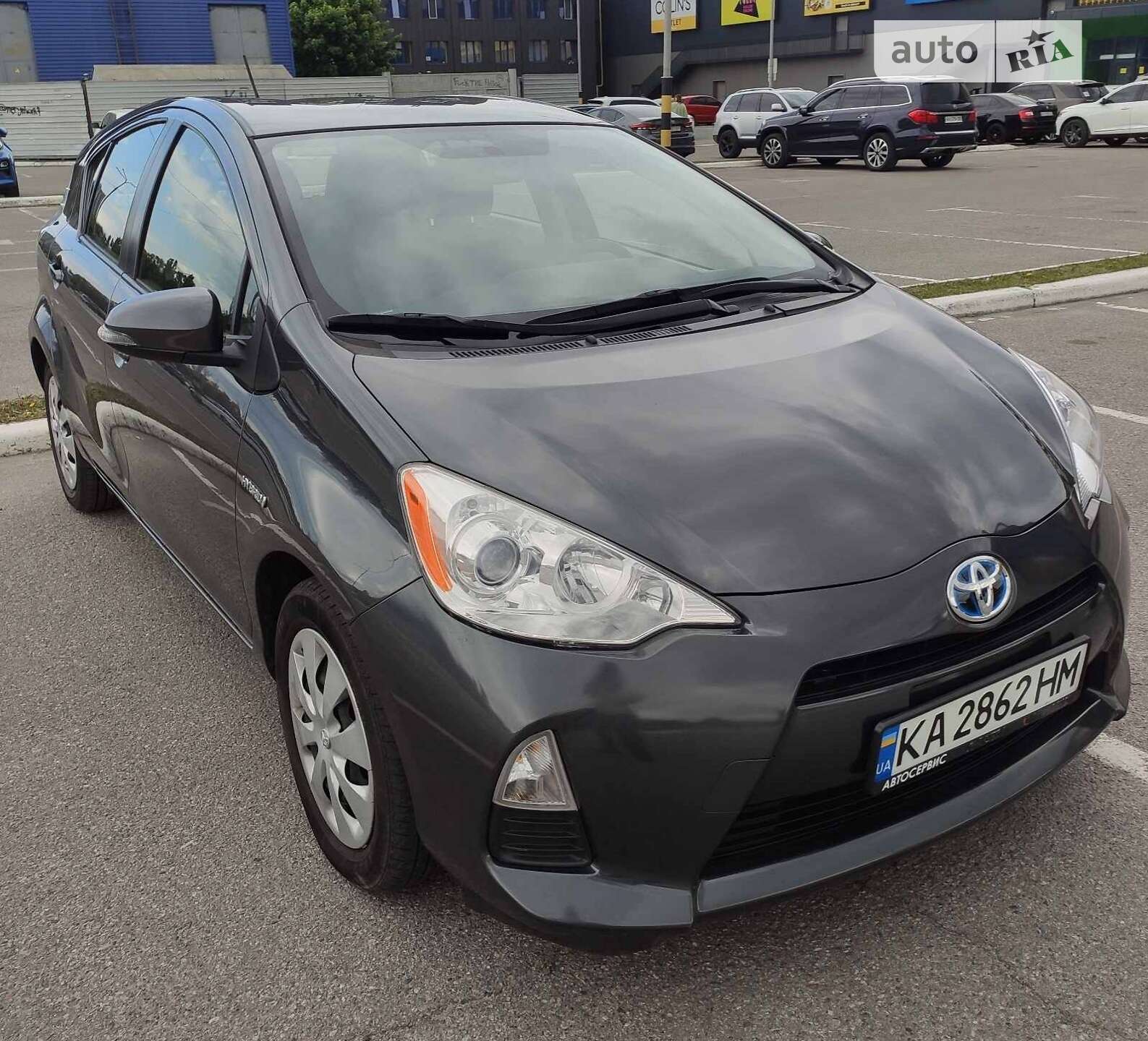 TOYOTA PRIUS C 2014
