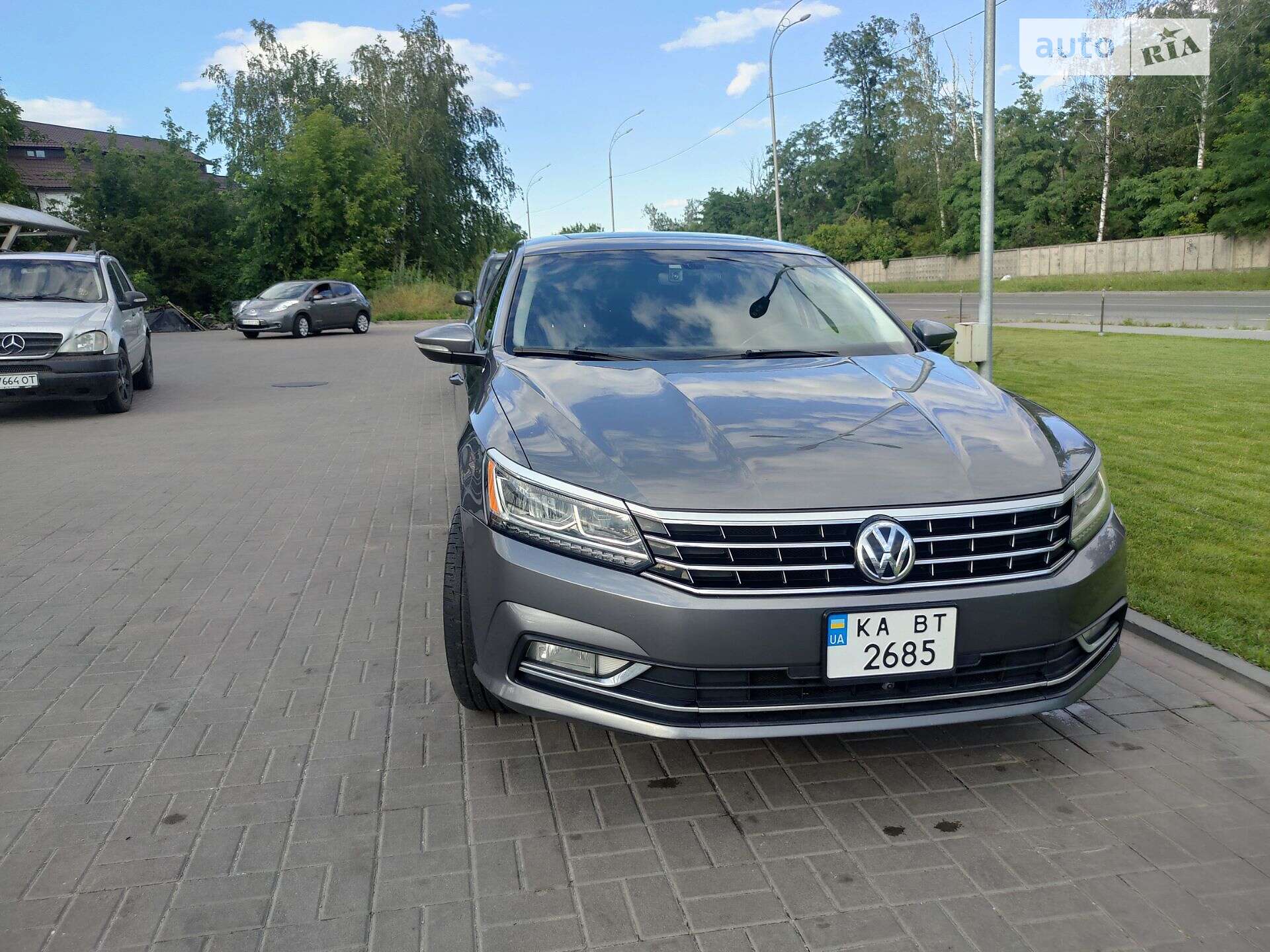 VOLKSWAGEN PASSAT 2016