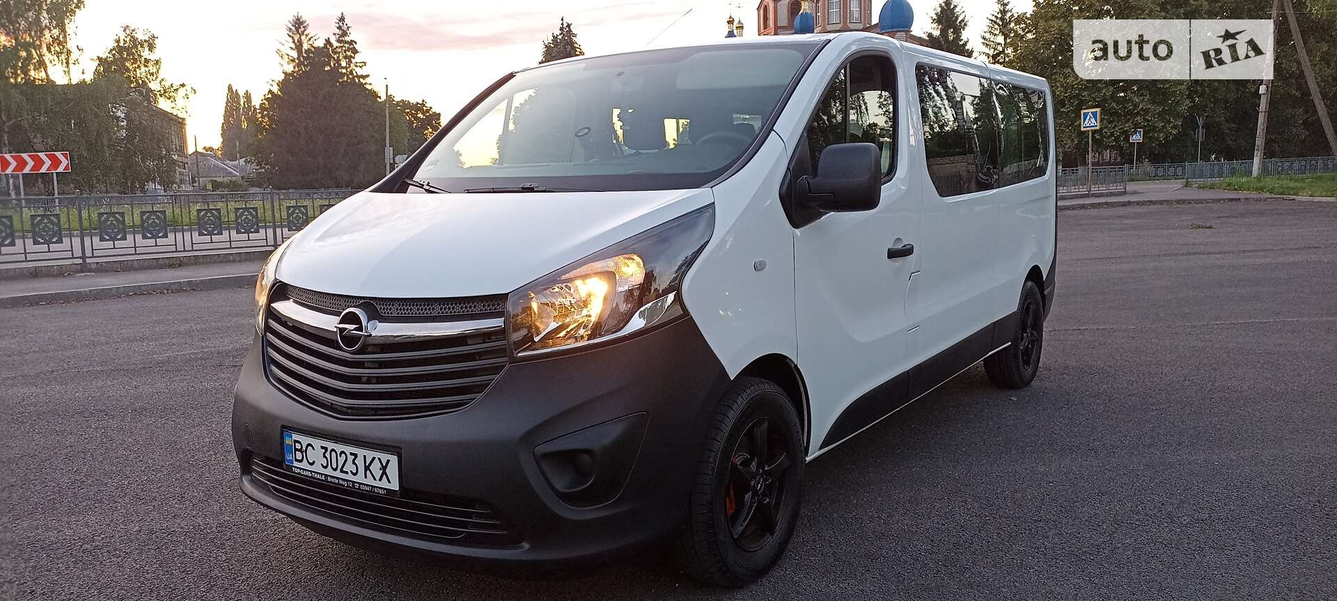 OPEL VIVARO 2016
