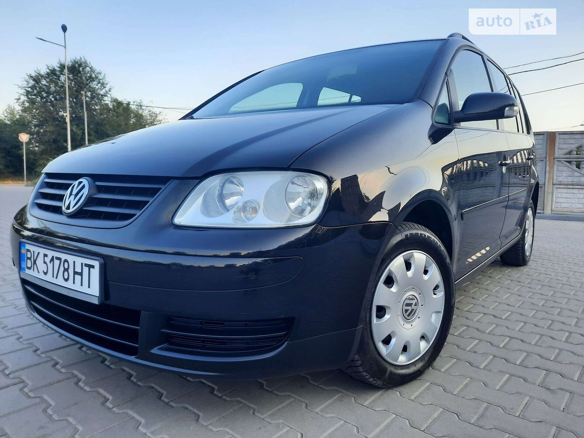 VOLKSWAGEN TOURAN 2005