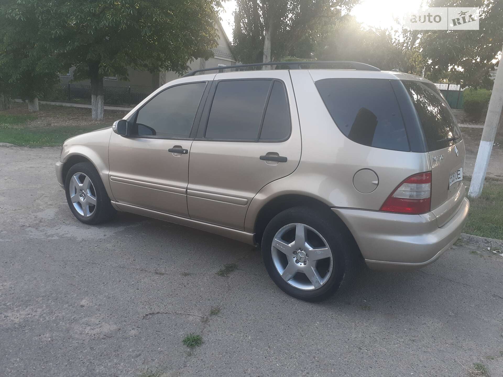 MERCEDES-BENZ ML 320 2002