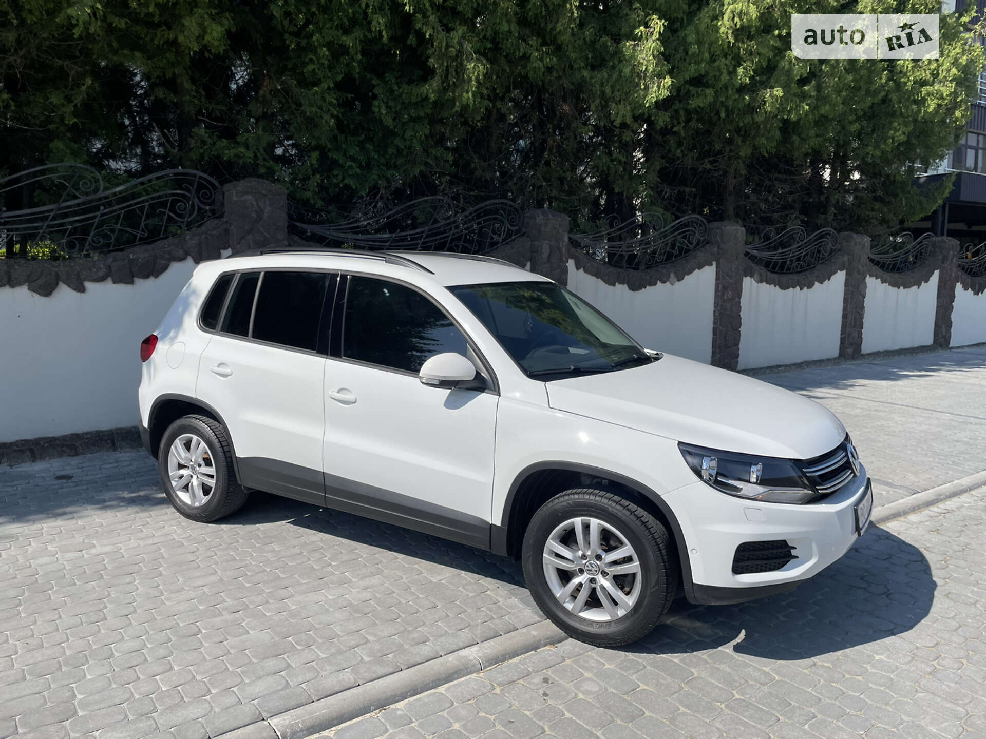 VOLKSWAGEN TIGUAN 2017