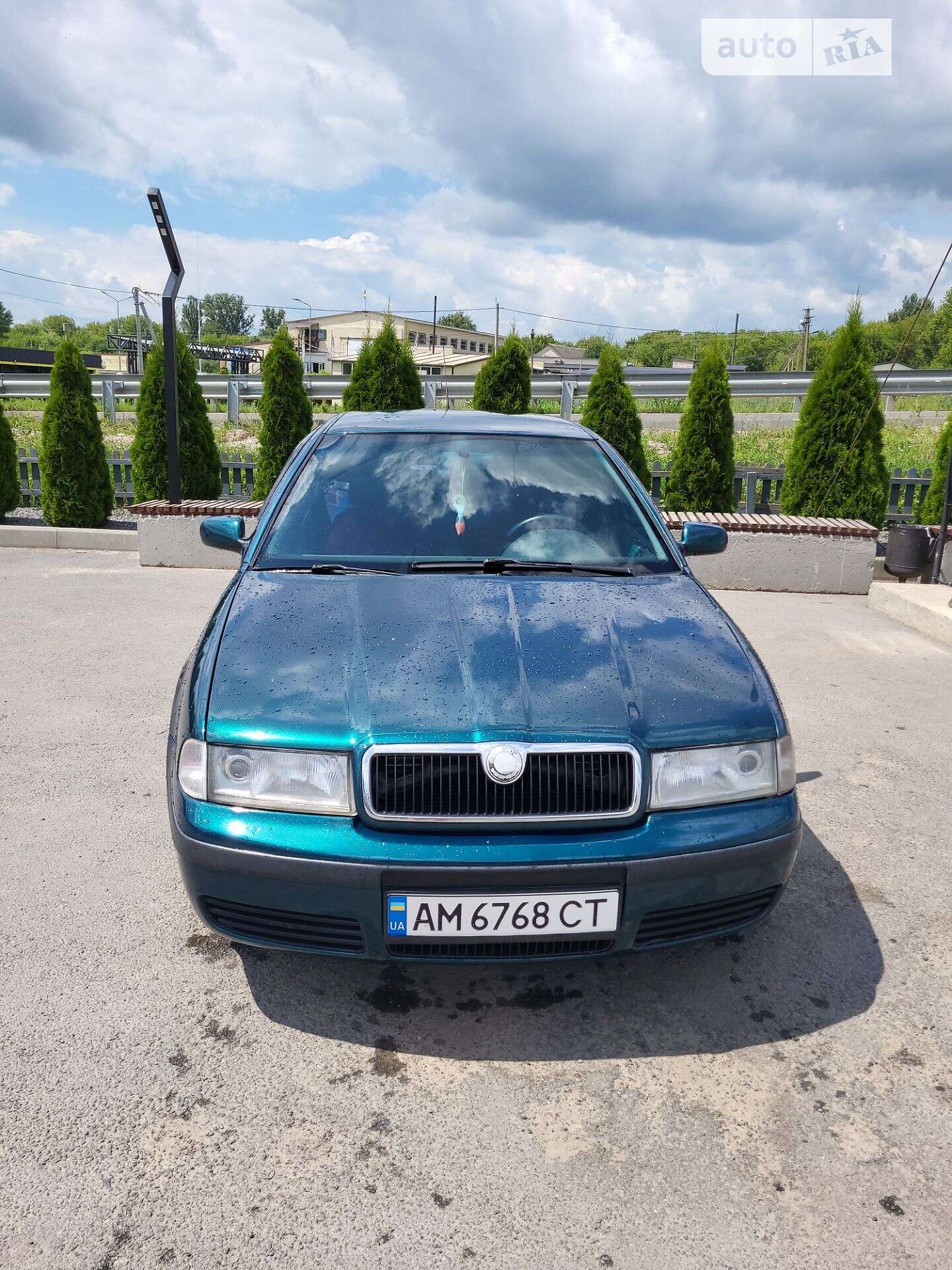 SKODA OCTAVIA 1998