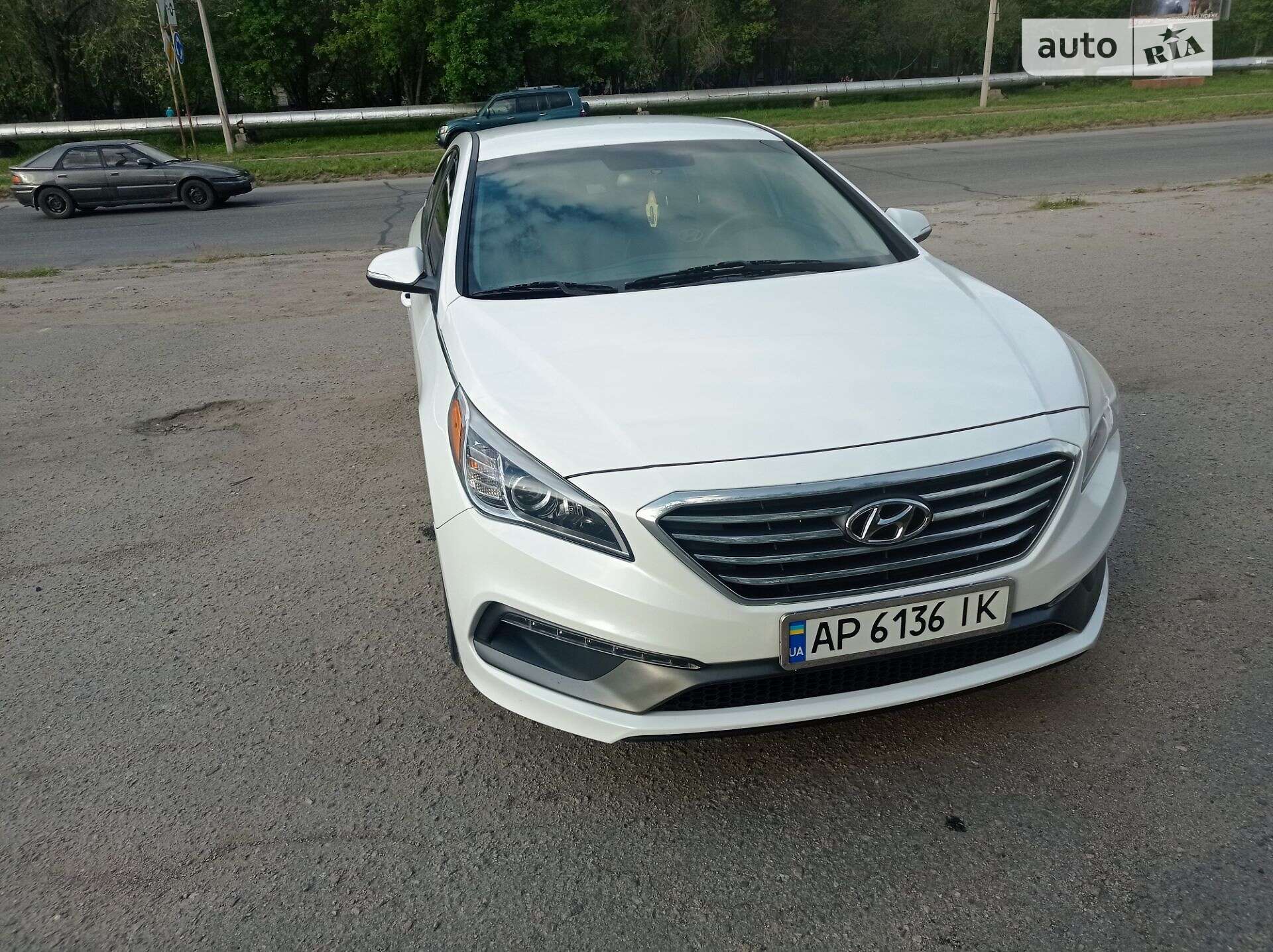 Головне фото звіту автомобіля HYUNDAI SONATA 2016