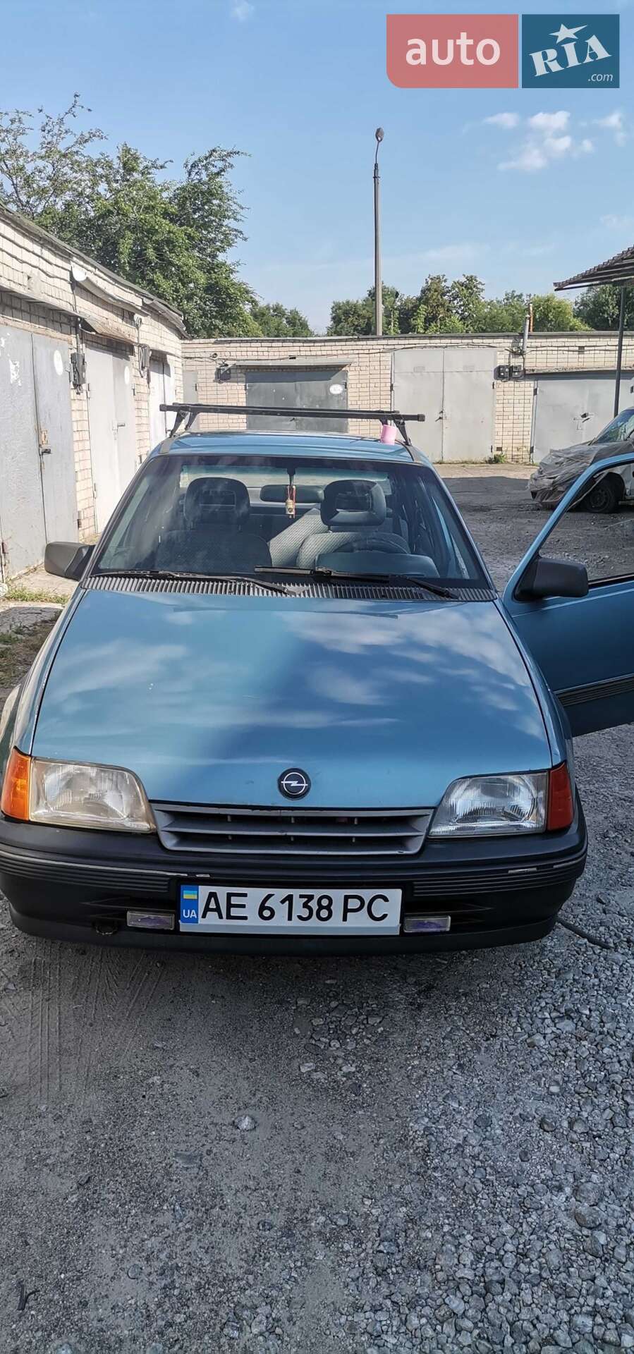 OPEL KADETT 1990