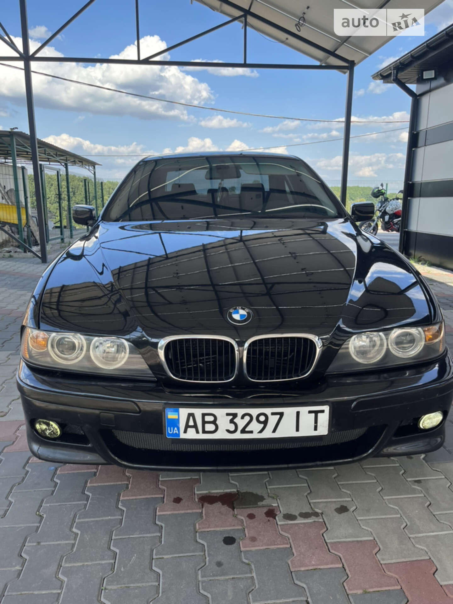 Головне фото звіту автомобіля BMW 530D 2000