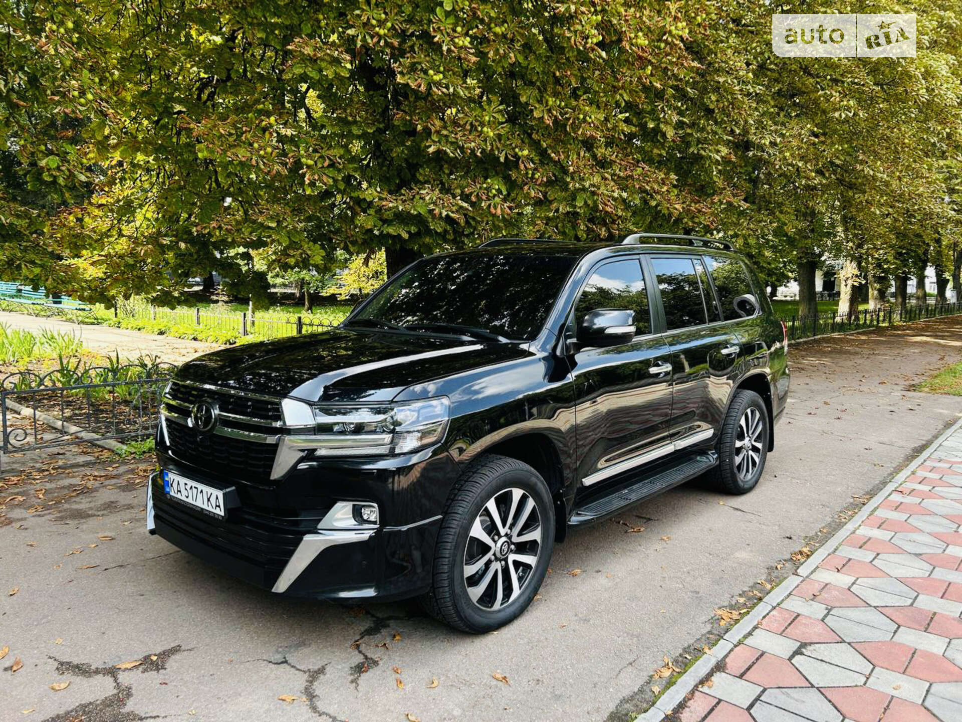 TOYOTA LAND CRUISER 200 2015