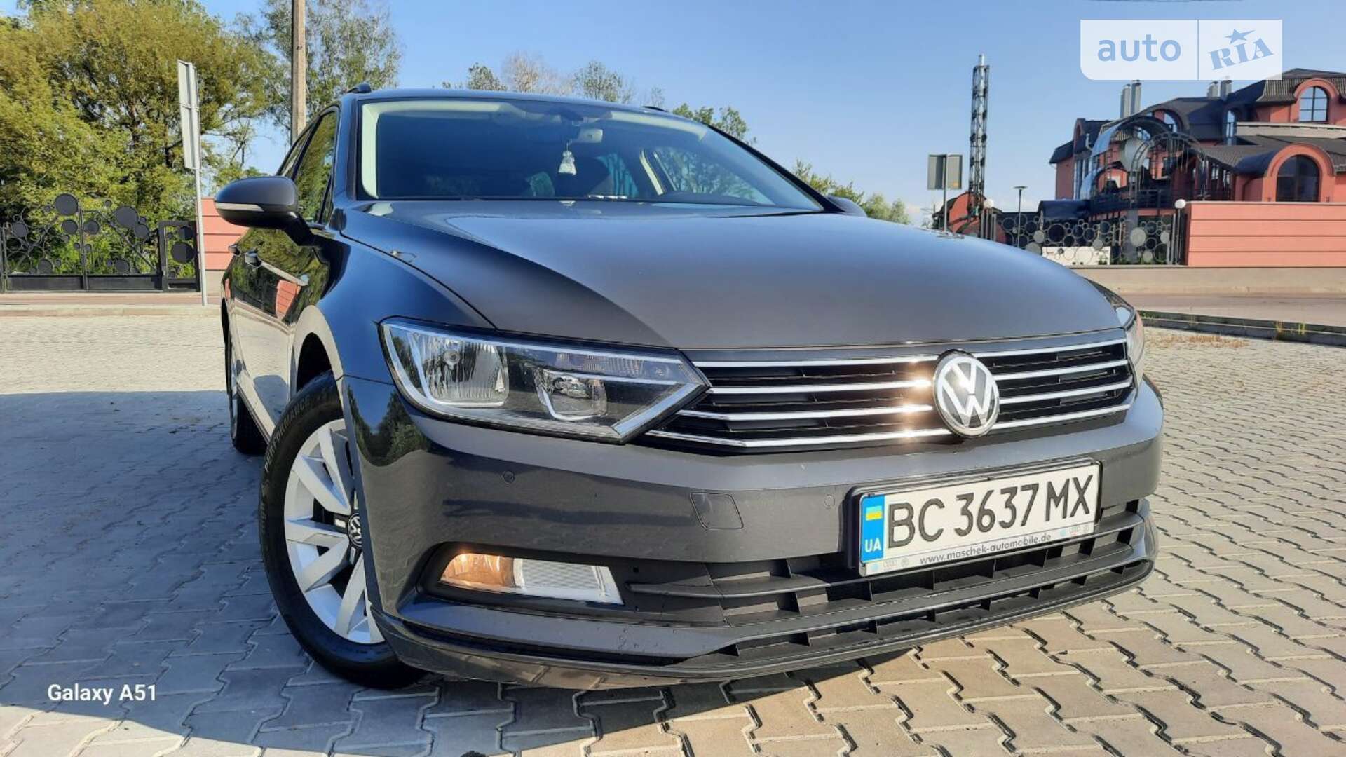 VOLKSWAGEN PASSAT 2016