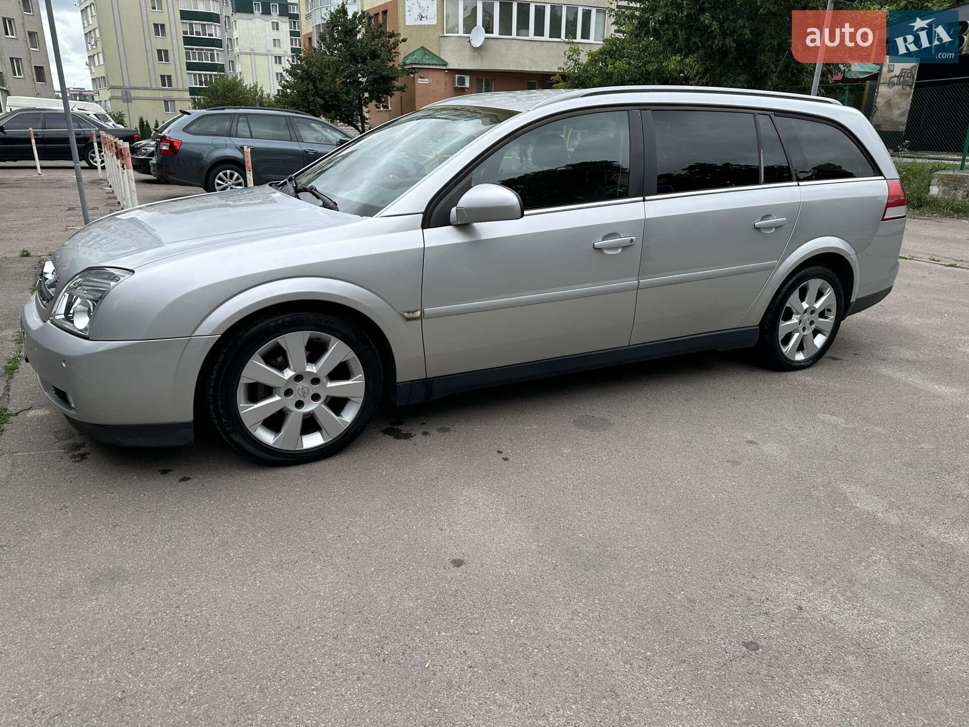 Головне фото звіту автомобіля OPEL VECTRA 2004